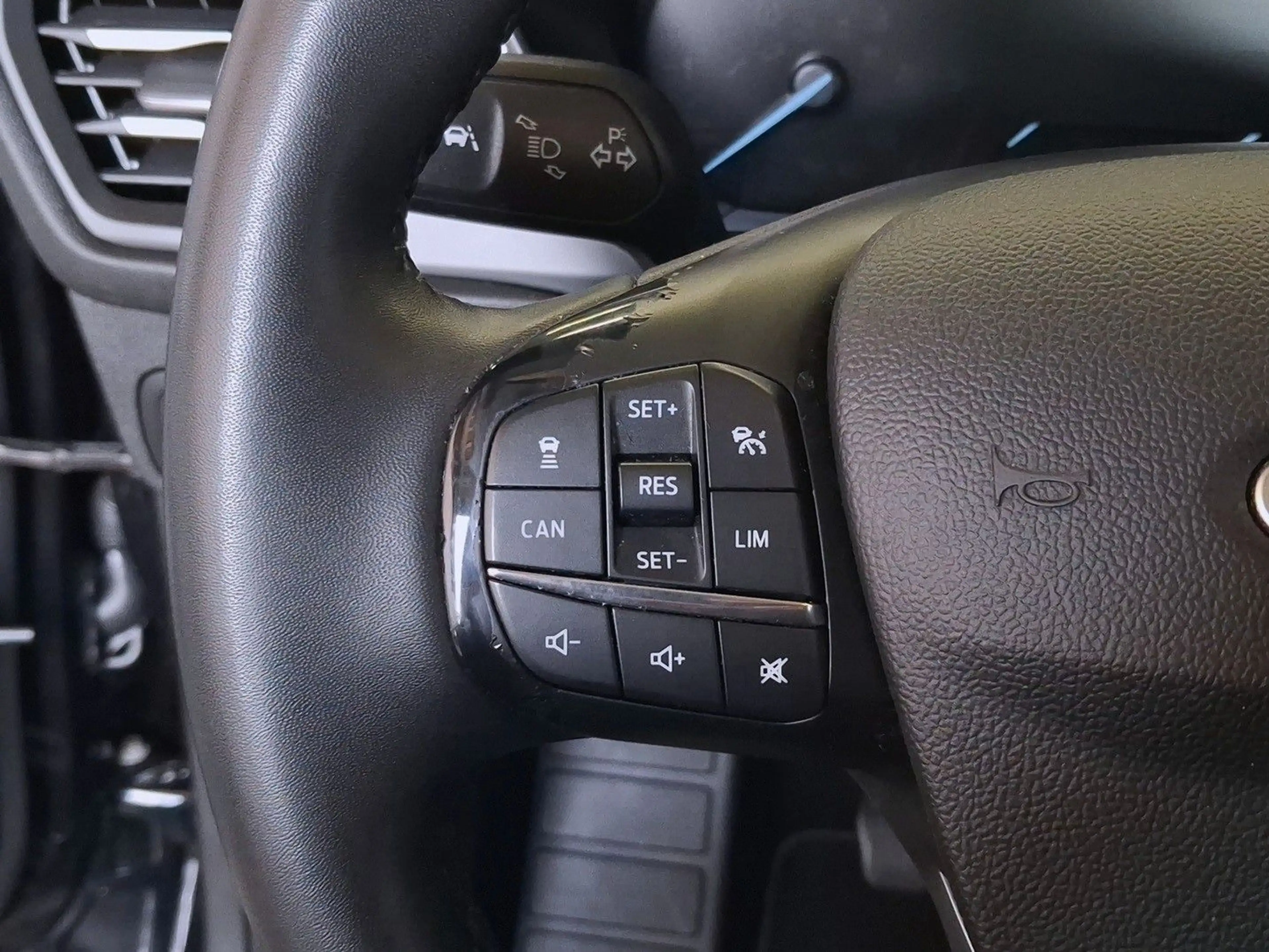 Ford Focus 2.0 Titanium,1.Hand,Navi,LED,ACC,Kamera — photo 14