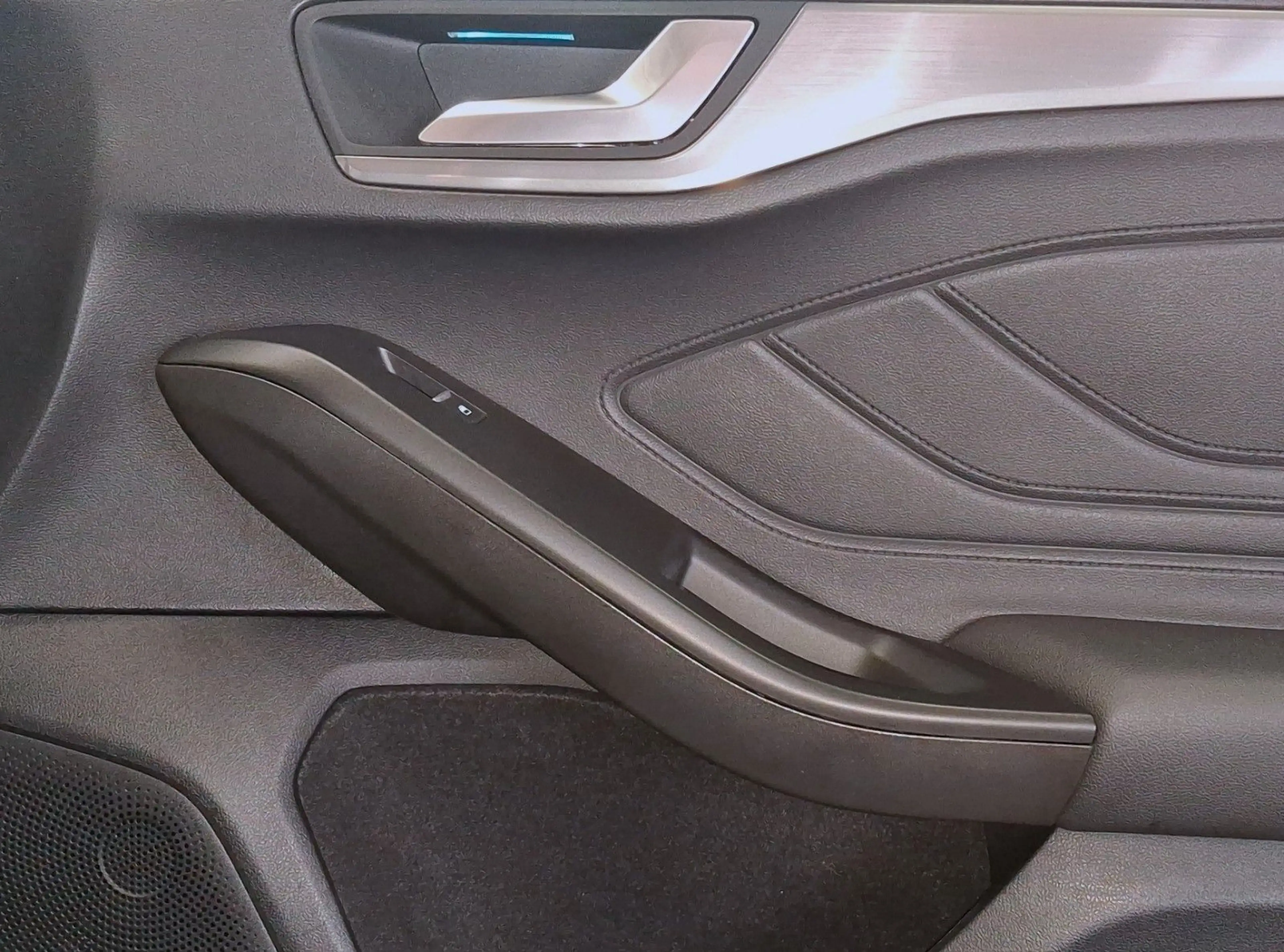 Ford Focus 2.0 Titanium,1.Hand,Navi,LED,ACC,Kamera — photo 10