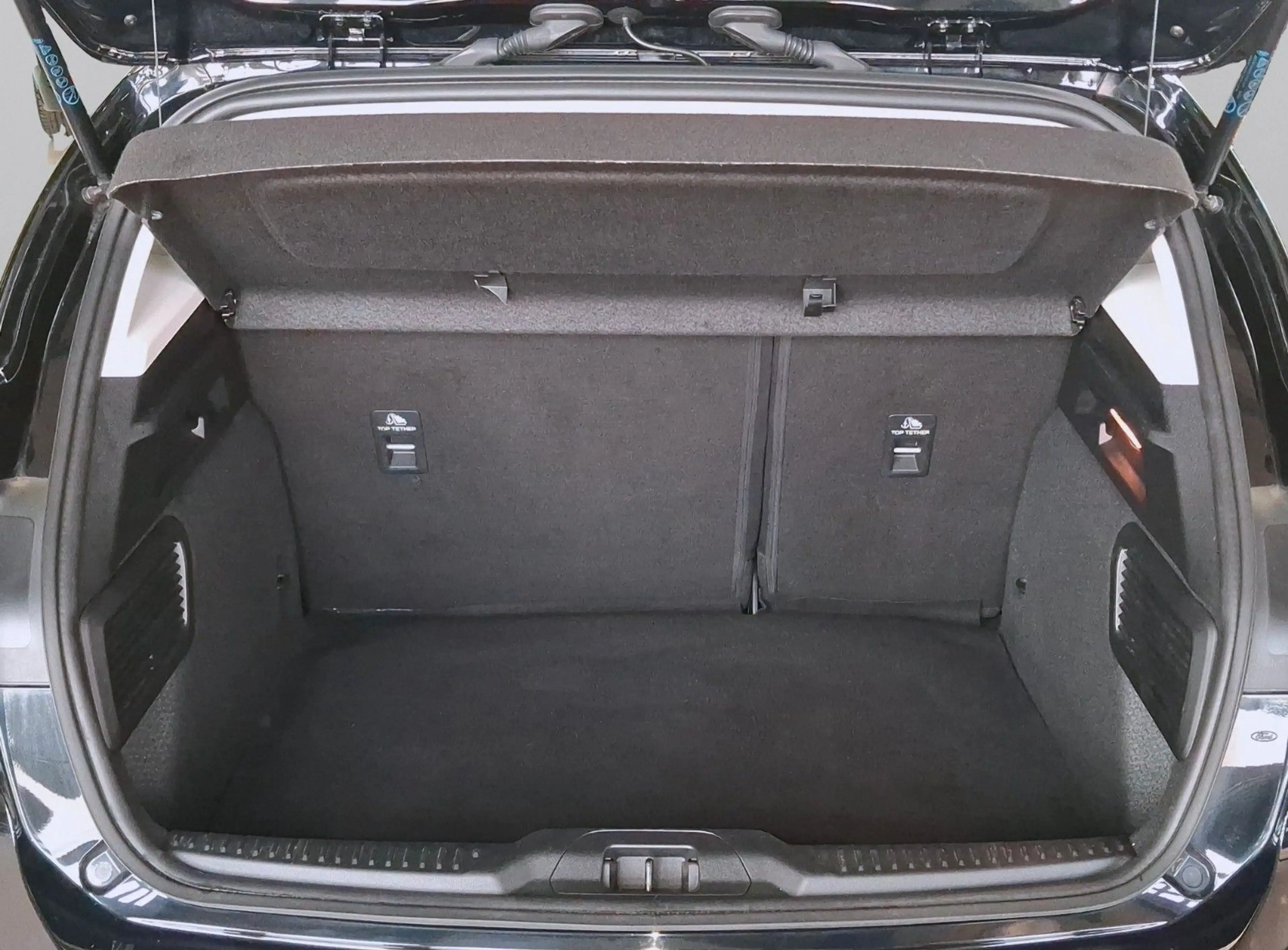Ford Focus 2.0 Titanium,1.Hand,Navi,LED,ACC,Kamera — photo 25