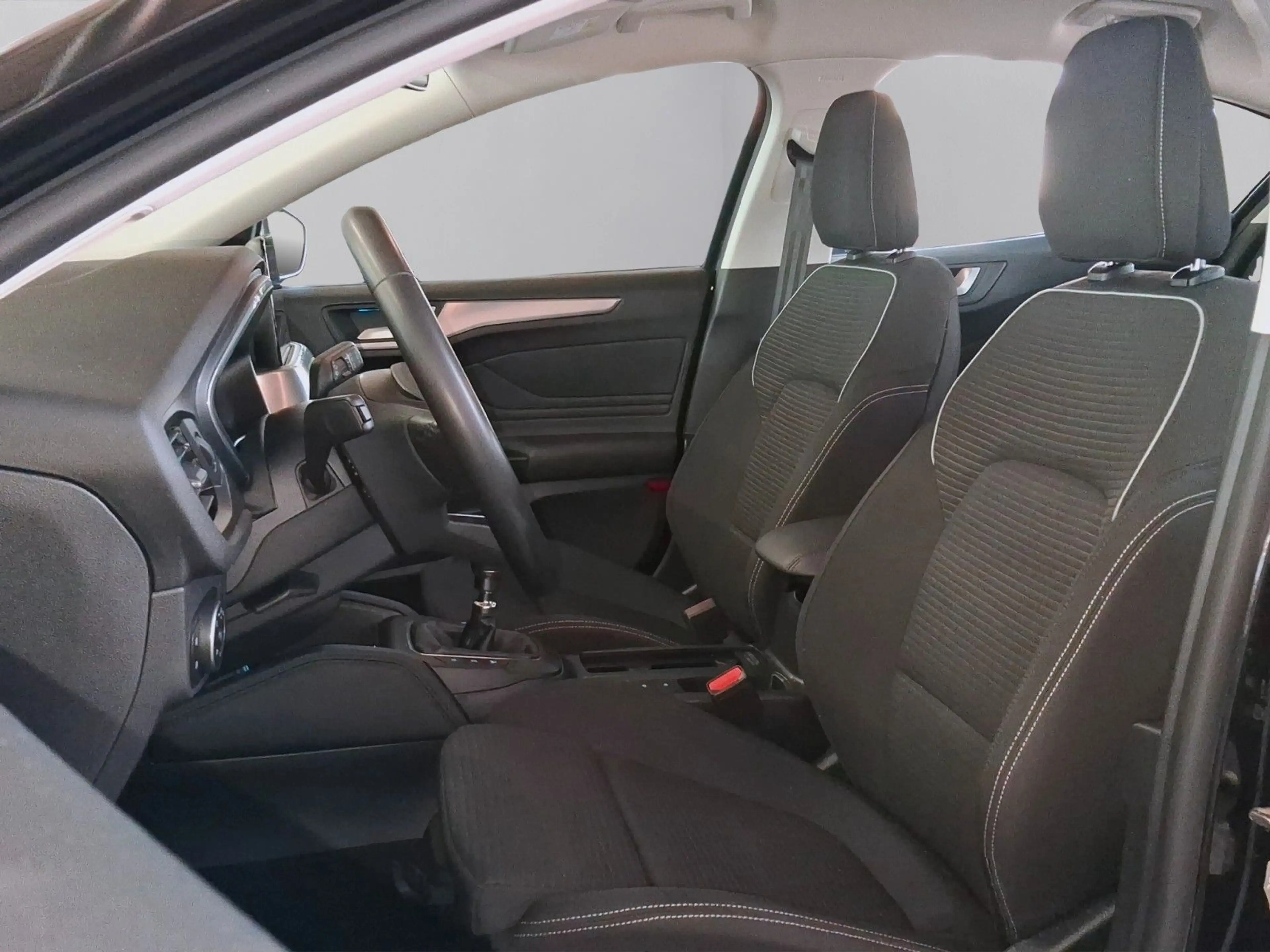 Ford Focus 2.0 Titanium,1.Hand,Navi,LED,ACC,Kamera — photo 7