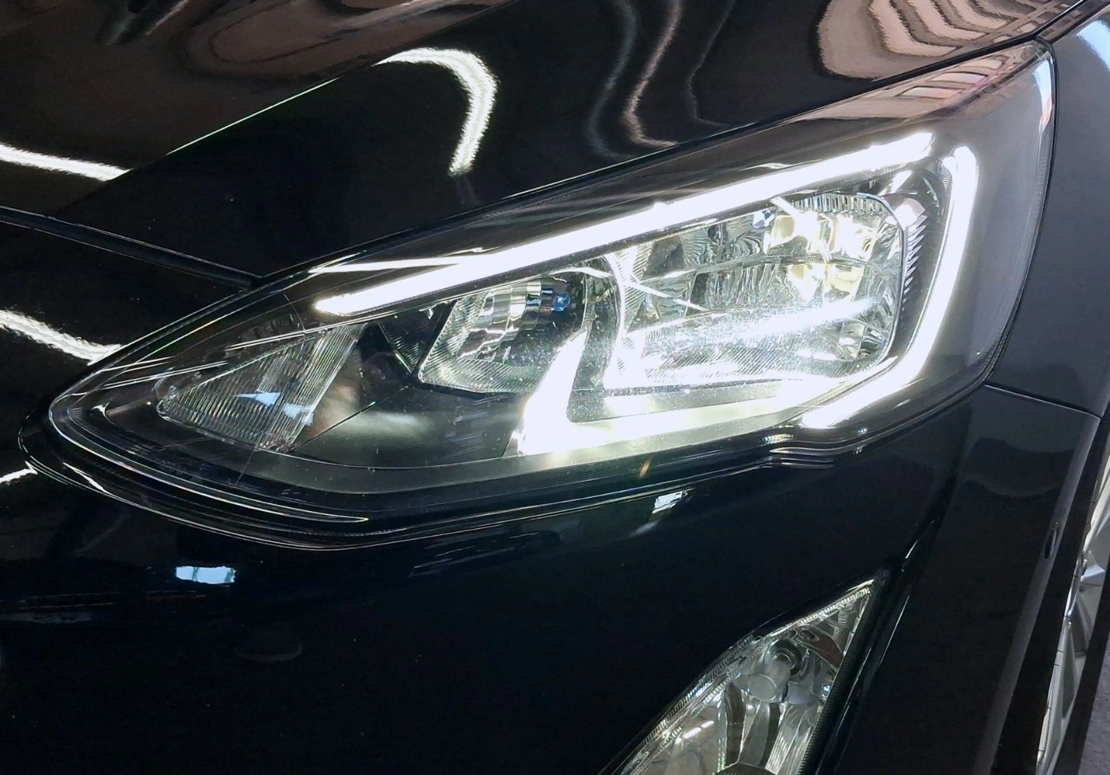 Ford Focus 2.0 Titanium,1.Hand,Navi,LED,ACC,Kamera — photo 28