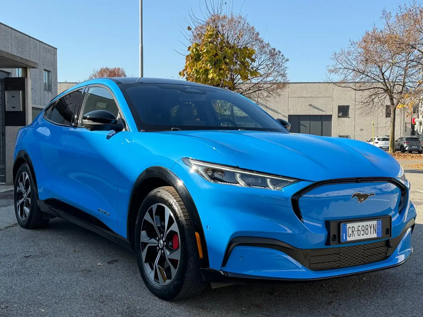 Ford Mustang Mach-E standard range Premium awd 269cv auto - 1