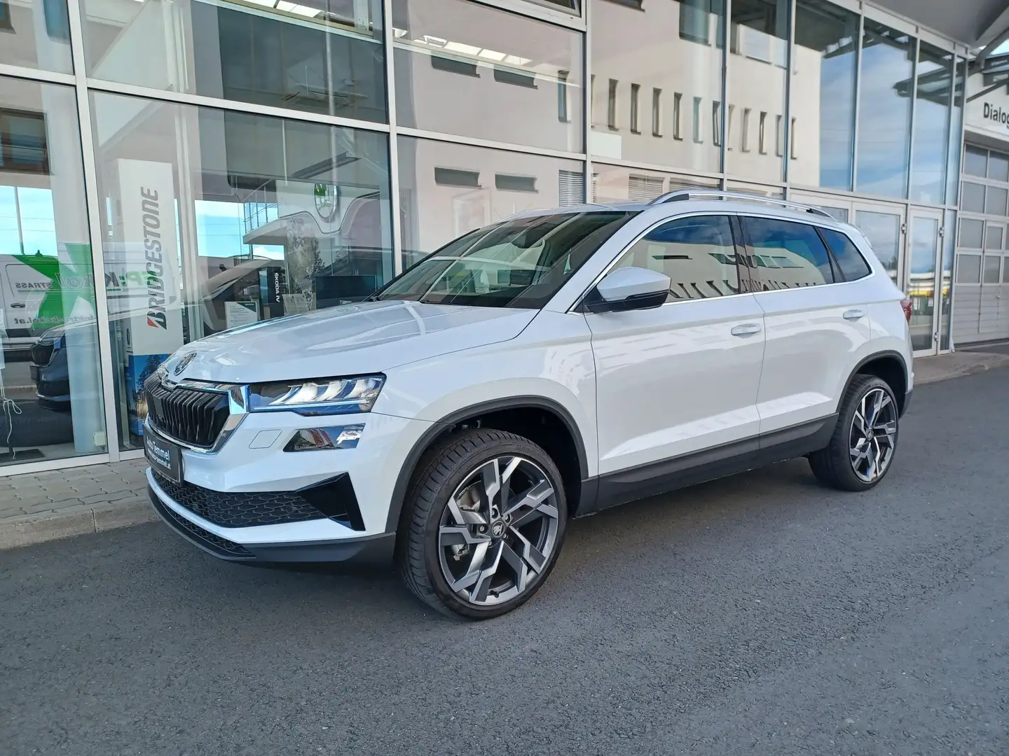 Skoda Karoq Selection Wit - 2