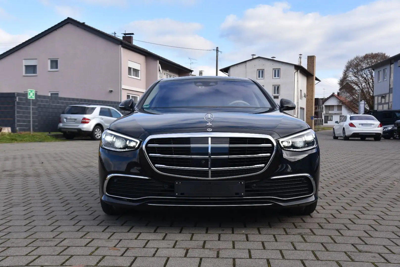 Mercedes-Benz S 400 S Limousine S 400 d 4Matic L Schwarz - 2