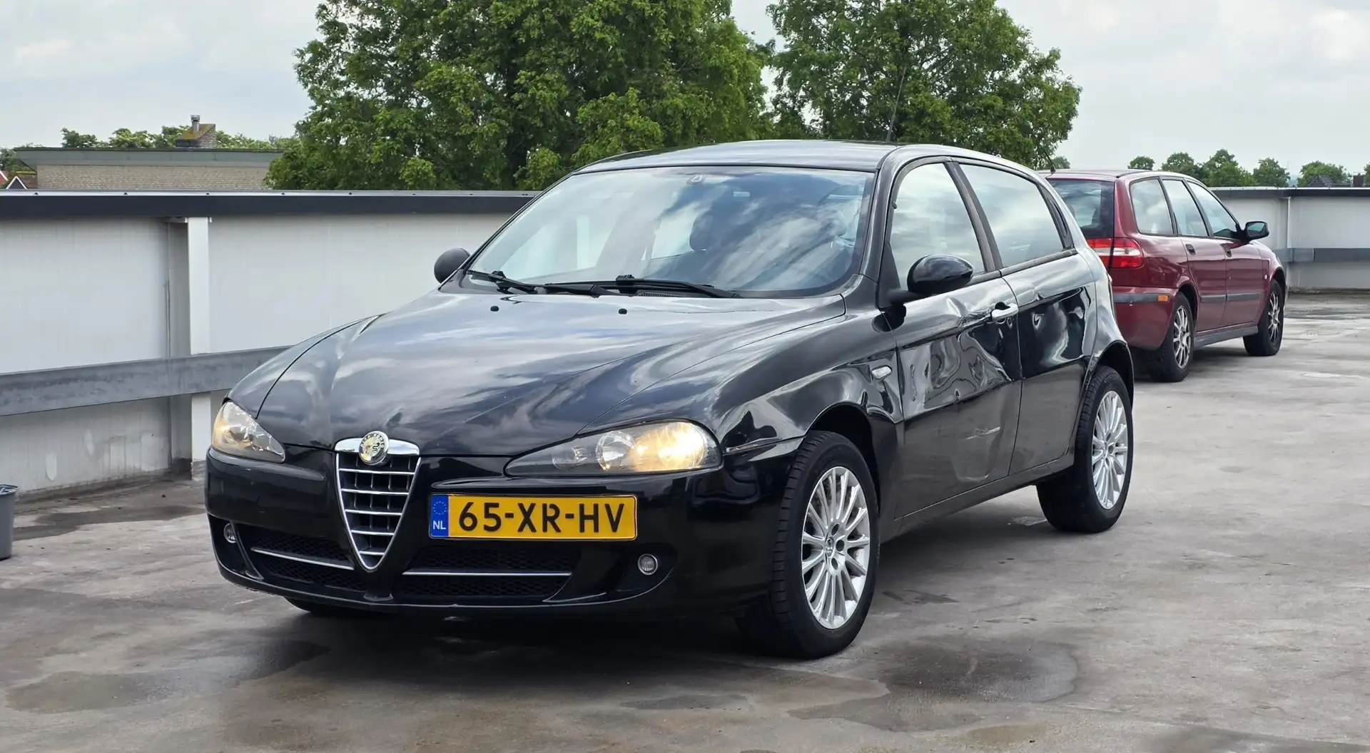Alfa Romeo 147 1.6 T.Spark Business 1e Eigenaar Rondom Schade Rij Schwarz - 1