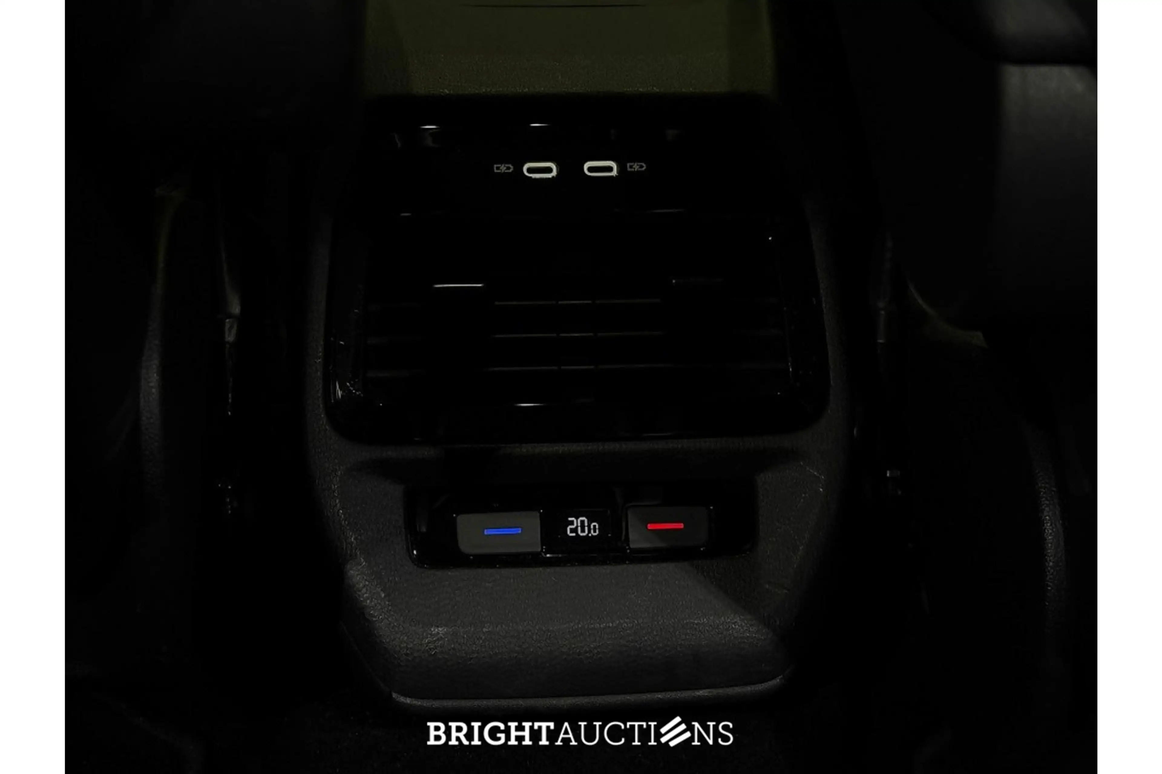 Volkswagen ID.4 Tech 77 kWh — photo 15