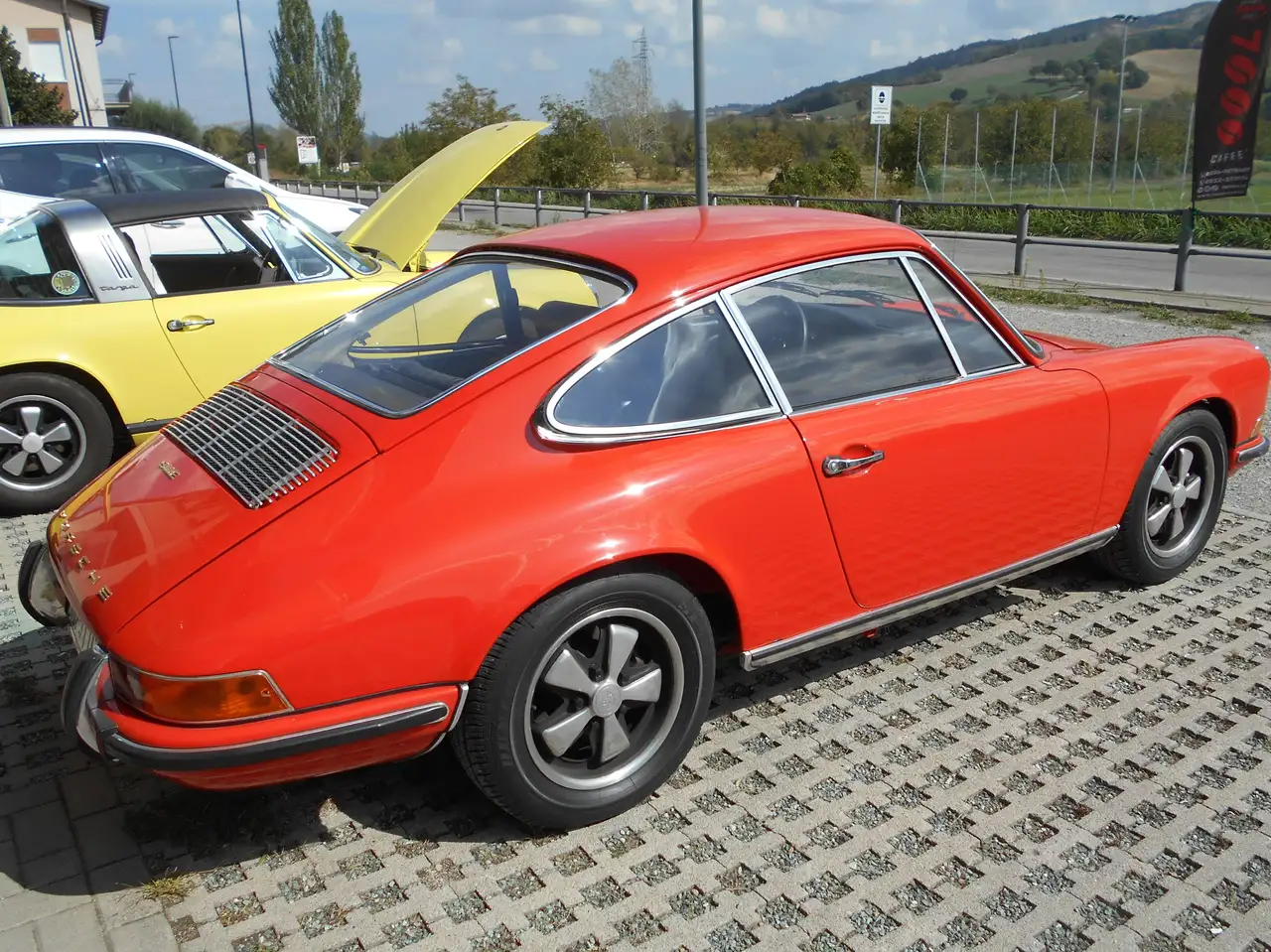 Porsche 911 2.2E, foto 4