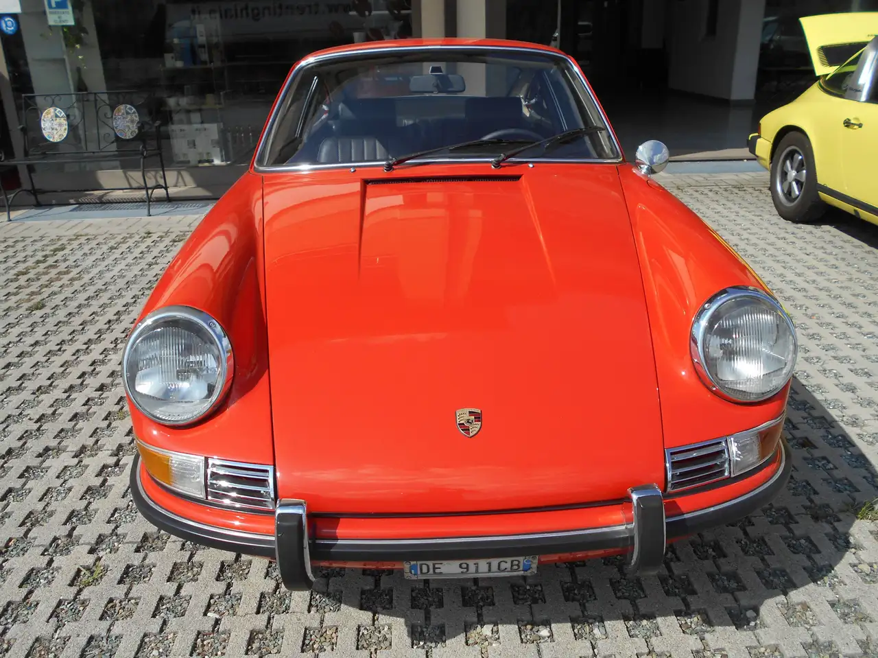 Porsche 911 2.2E, foto 2