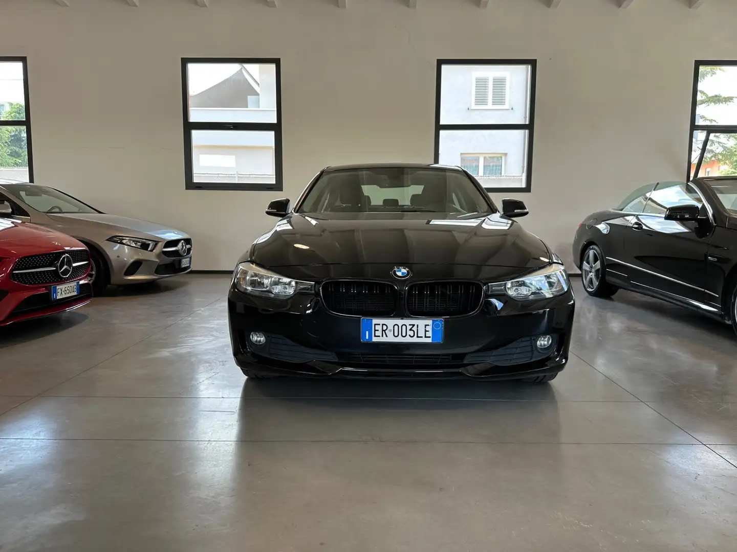 BMW 318 318d Sport Nero - 1