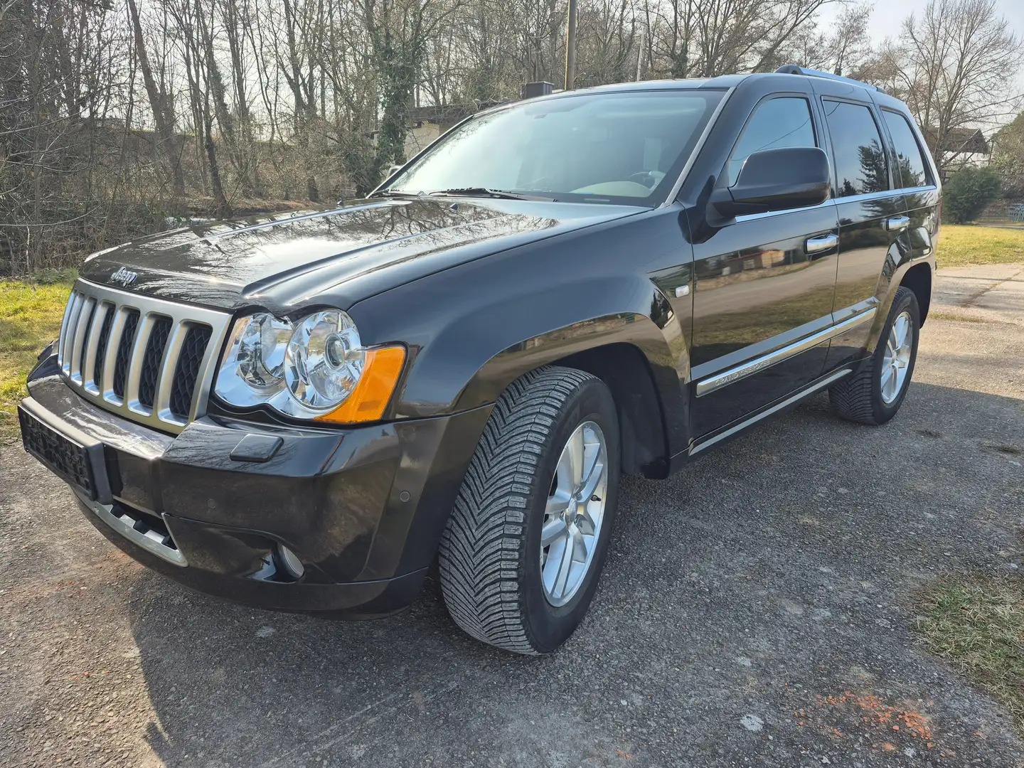 Jeep Grand Cherokee Grand Cherokee 3.0 CRD Automatik DPF Overland Negru - 1