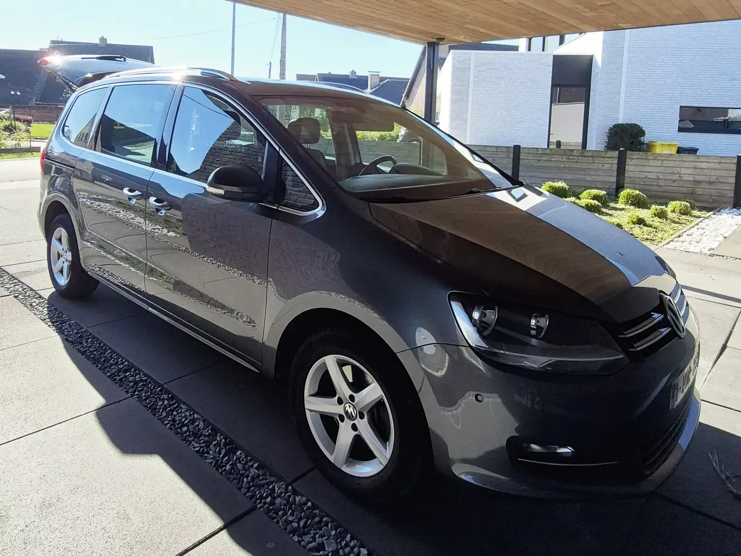 Volkswagen Sharan Sharan 2.0 TDI DSG BlueMotion Technology Highline Grijs - 1