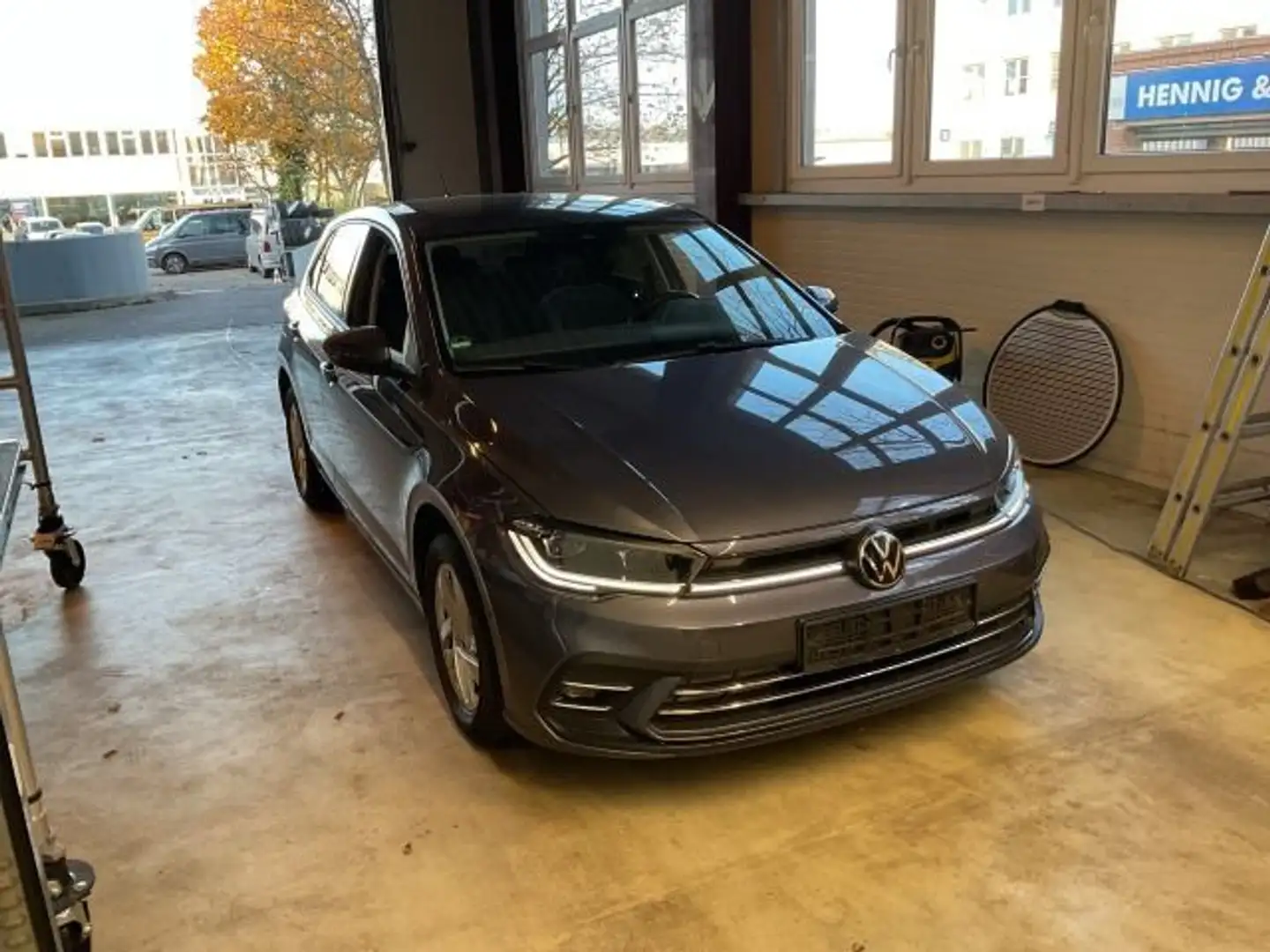 Volkswagen Polo 1.0 TSI Style DSG LED Navi Kamera ACC Grau - 2