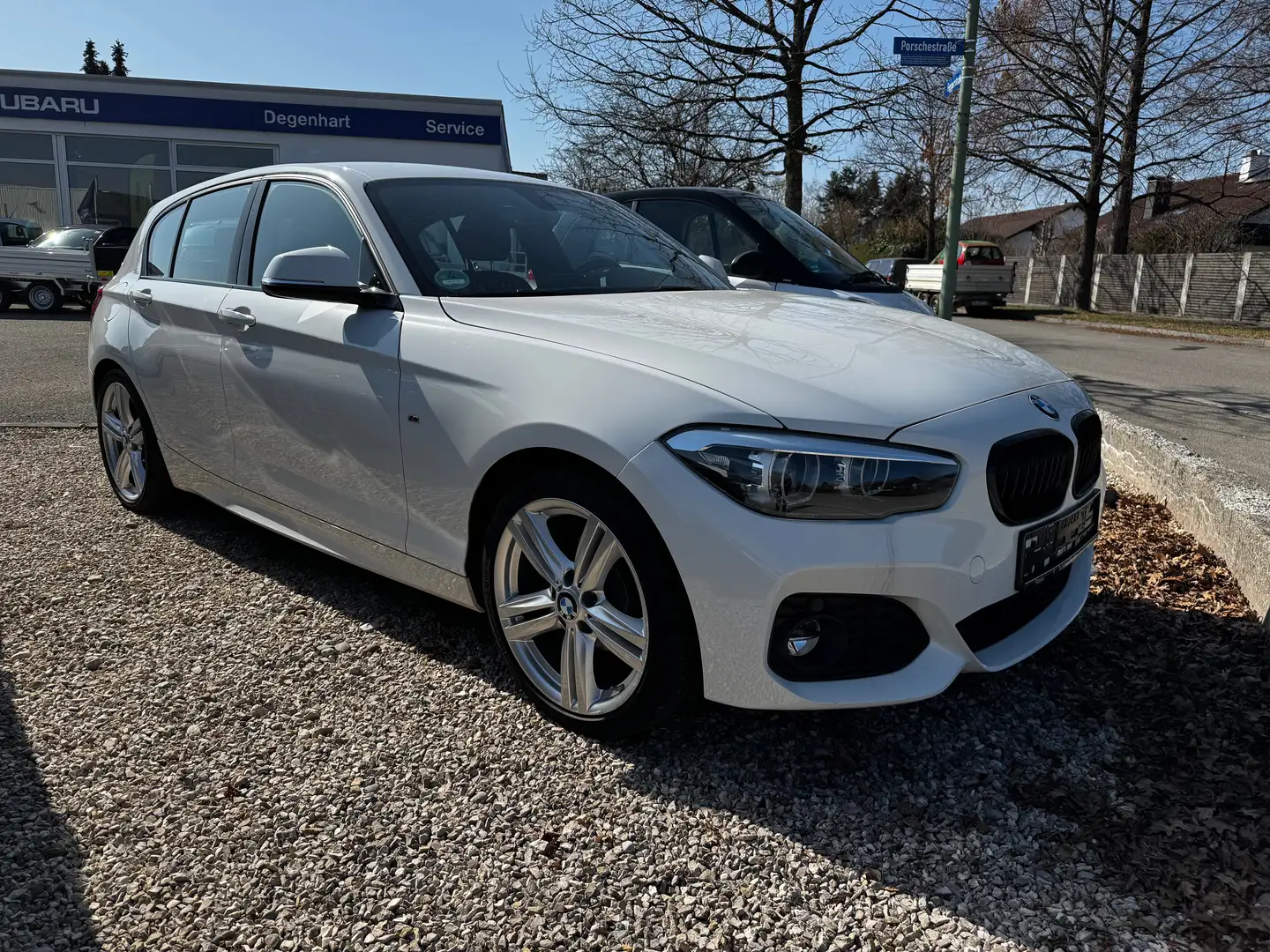 BMW 118 118 i Edition M Sport Shadow Weiß - 2