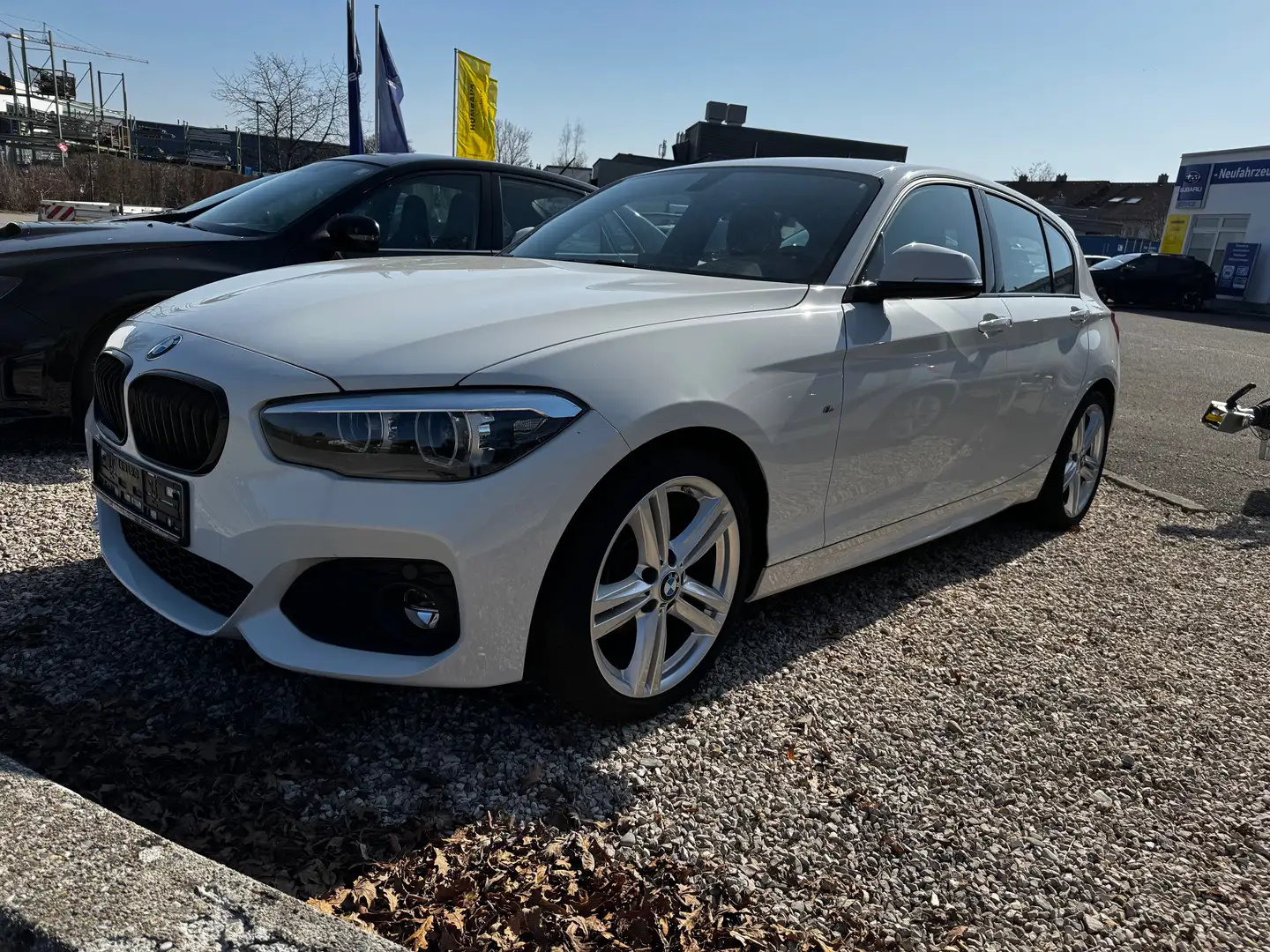 BMW 118 118 i Edition M Sport Shadow Weiß - 1