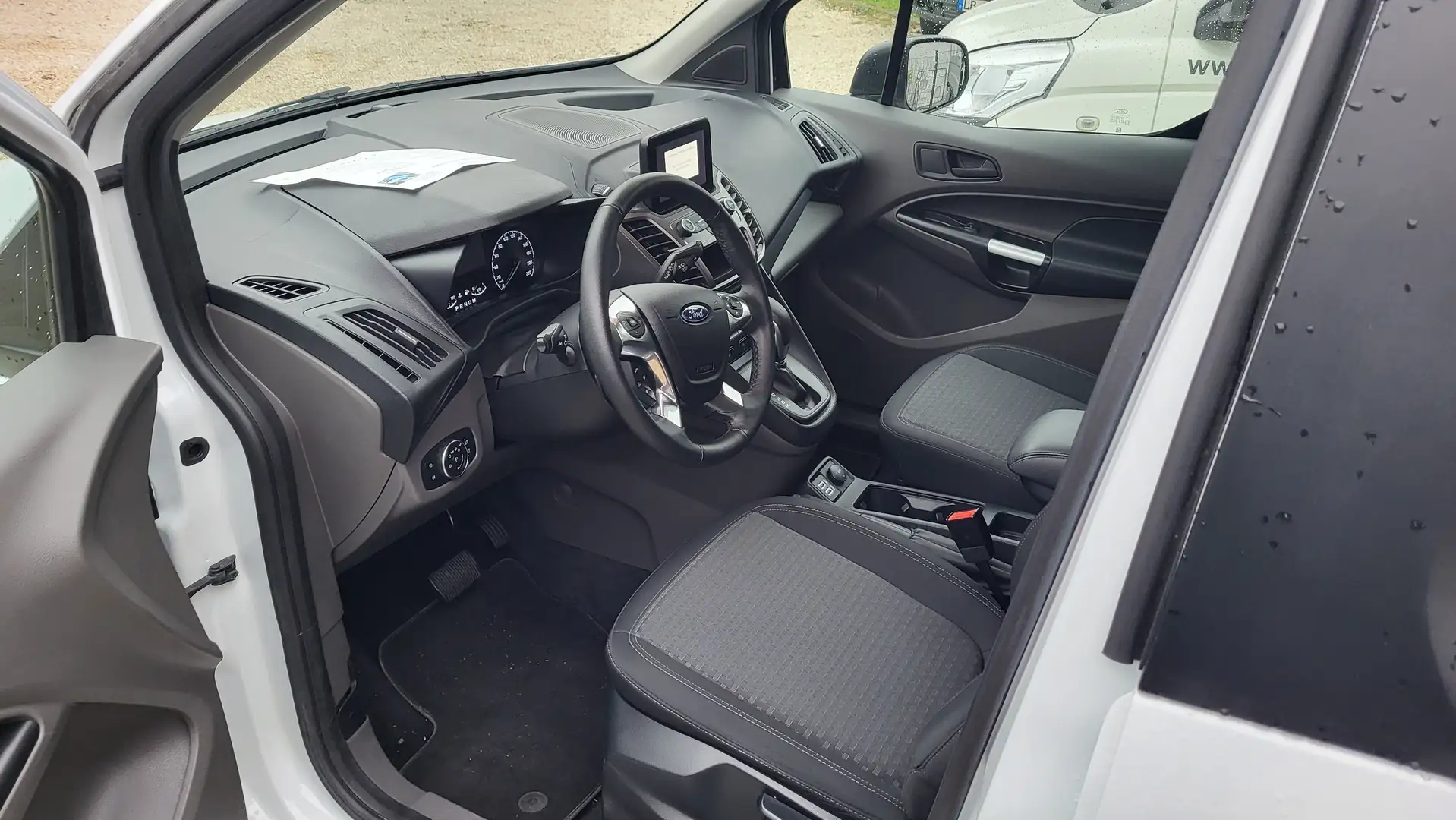 Ford Tourneo Connect Trend Weiß - 2