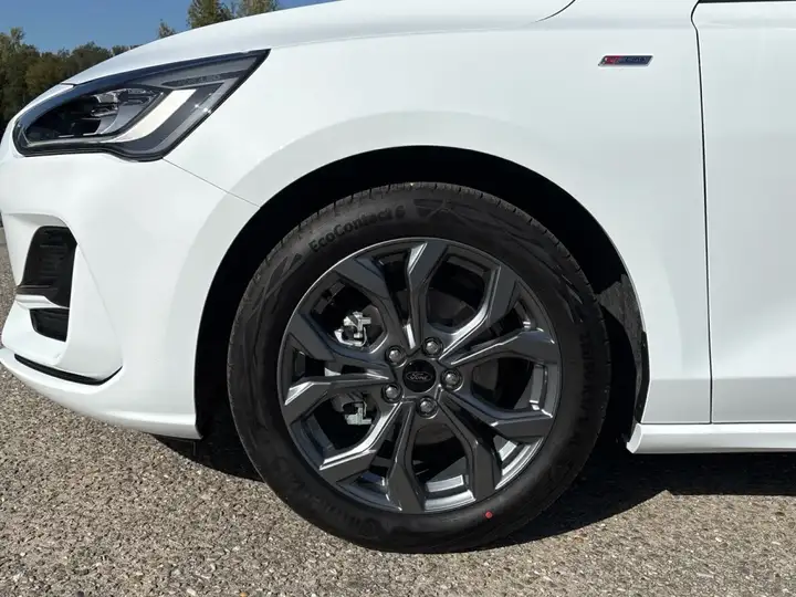Ford Focus 2026, foto 18