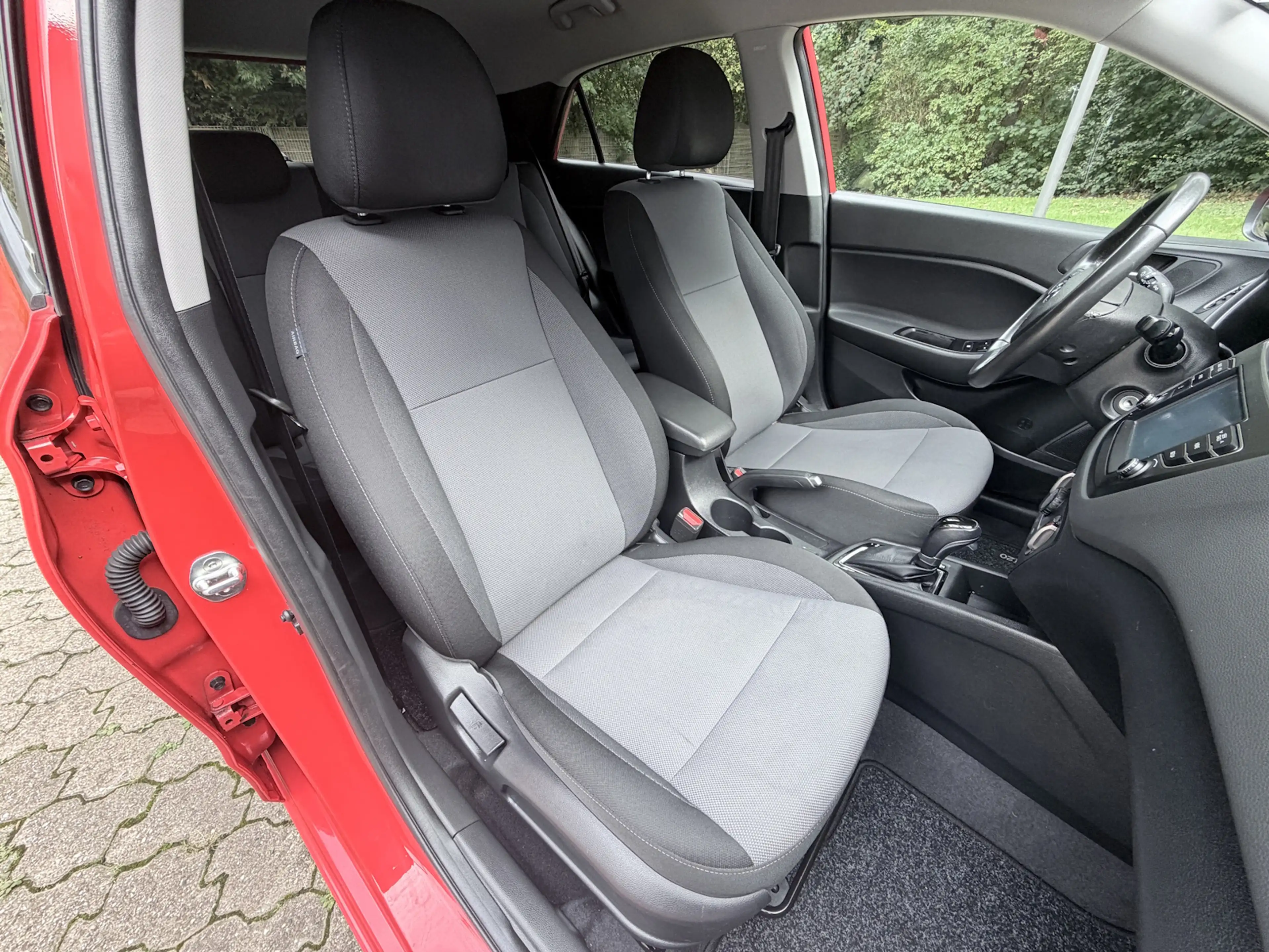 Hyundai i20 i20 1.0 T-GDI DCT Advantage — photo 7