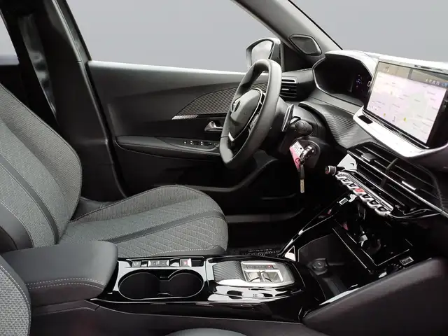 Peugeot 2008 view 11