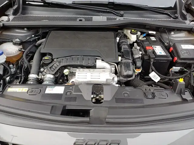 Peugeot 2008 view 5