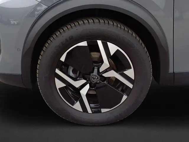 Peugeot 2008 view 8