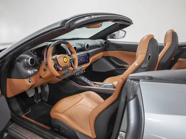 Ferrari Portofino view 7
