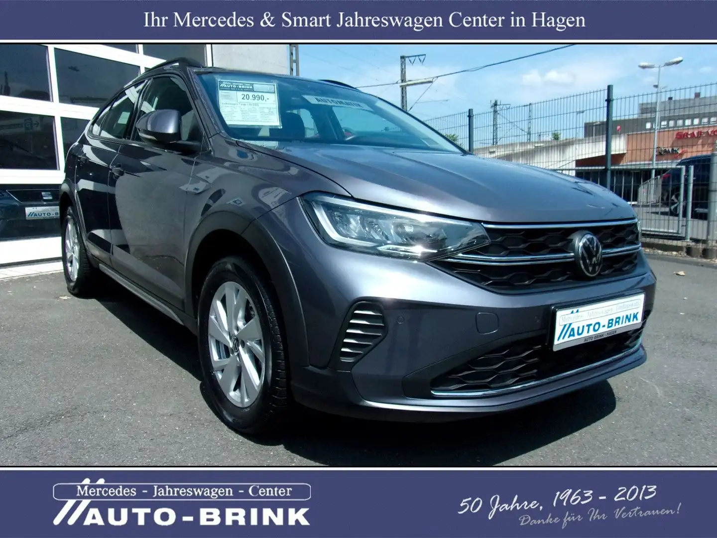 Volkswagen Taigo Life DSG/LED/PTS/APP/Alu/17tkm Grau - 2