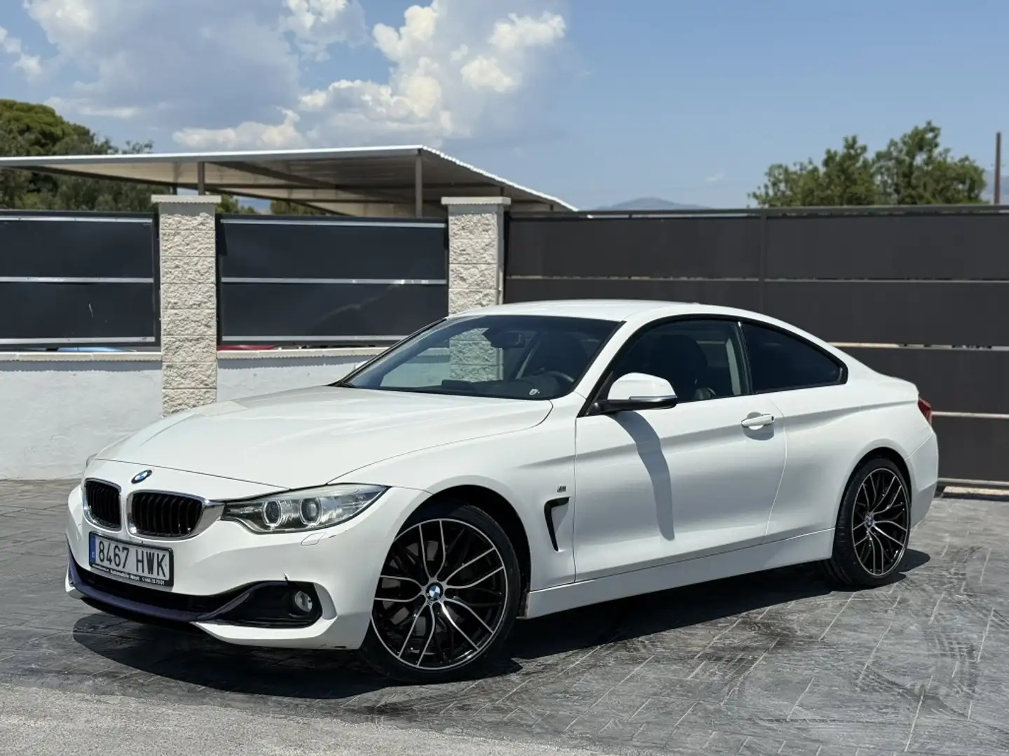BMW 435 435iA Coupé Sport Wit - 1
