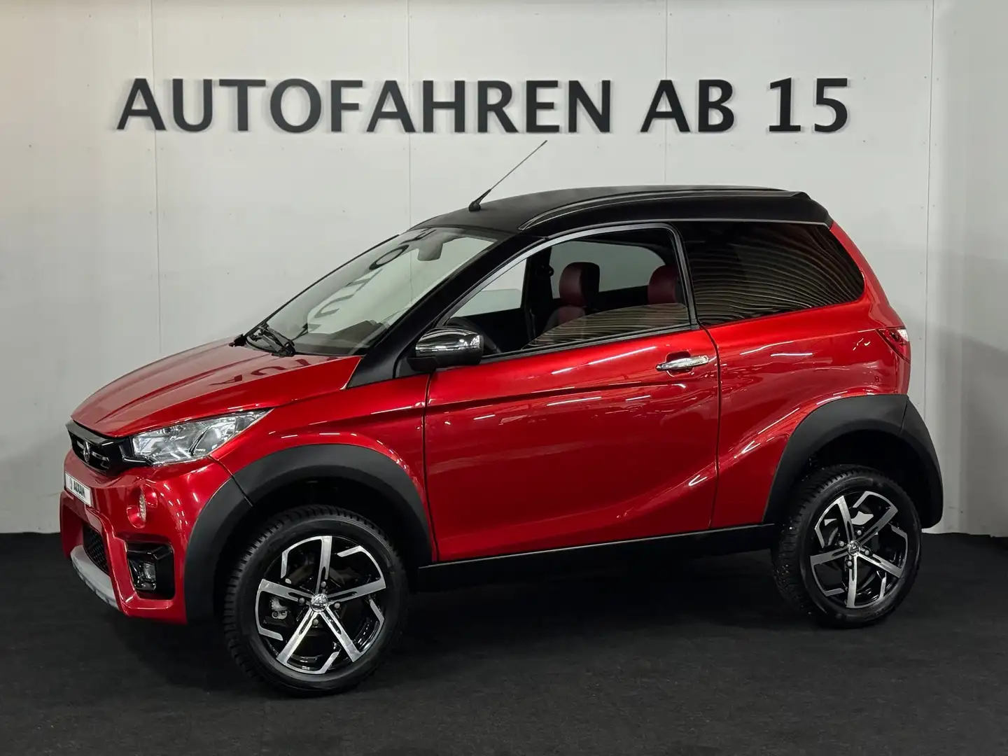 Aixam Crossover XXL 2022! Multimedia 6.141KM!! Inkl Lieferung Red - 1