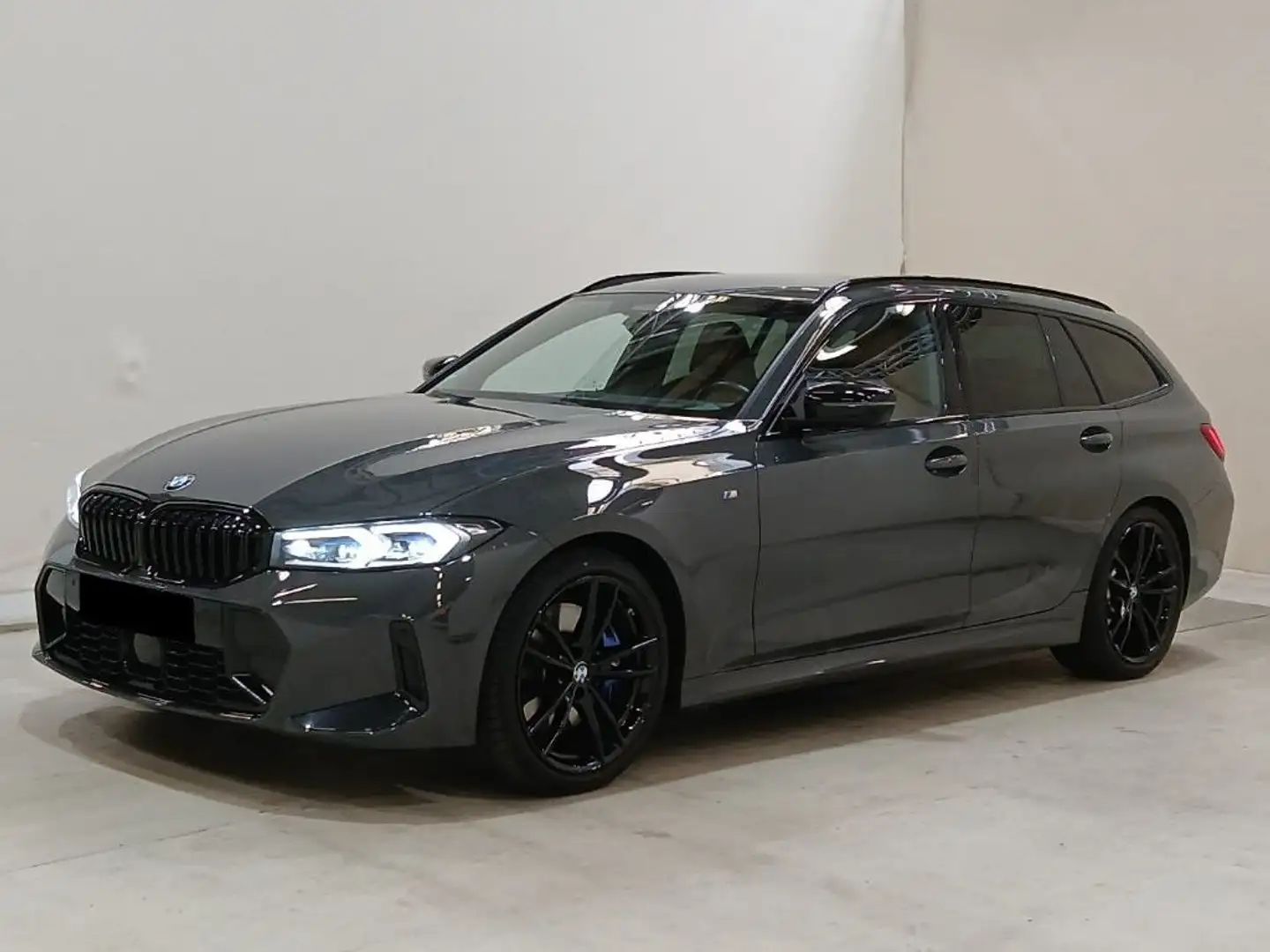 BMW 320 d xDrive Touring M Sport | AHK | M Sportsitze Grau - 1