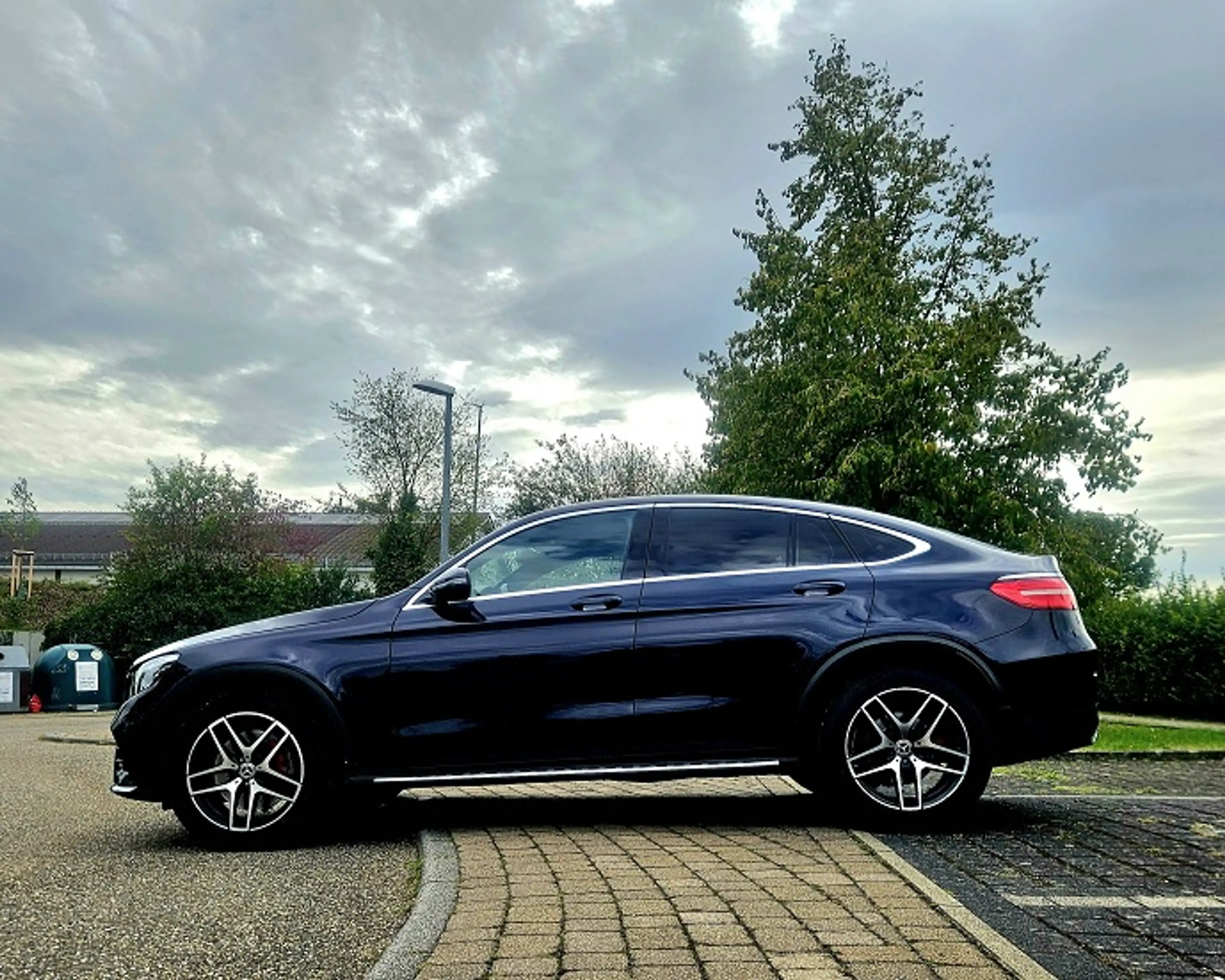 Mercedes-Benz GLC 250 GLC Coupe 250 4Matic *AMG Line* 70.000 Km*19"Alu*Scheckheft* — photo 8