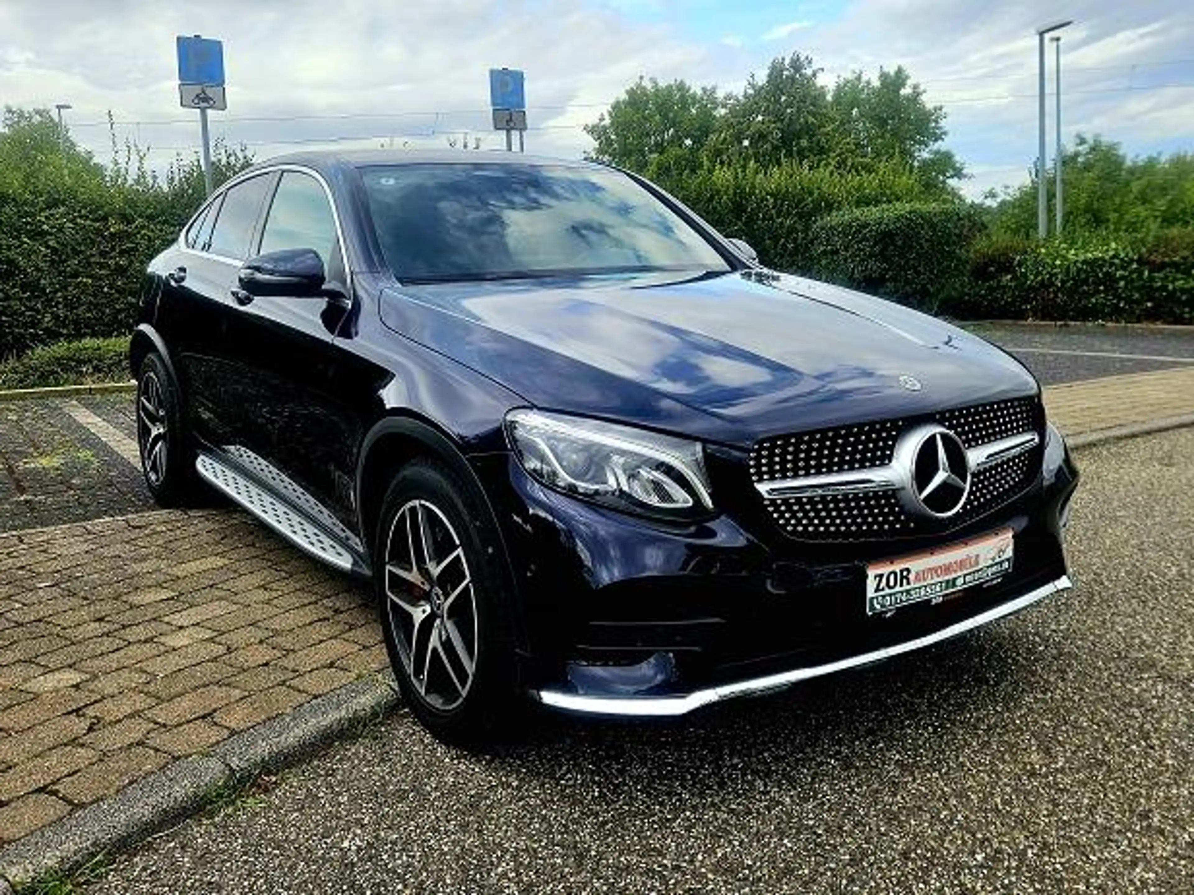 Mercedes-Benz GLC 250 GLC Coupe 250 4Matic *AMG Line* 70.000 Km*19"Alu*Scheckheft* — photo 3