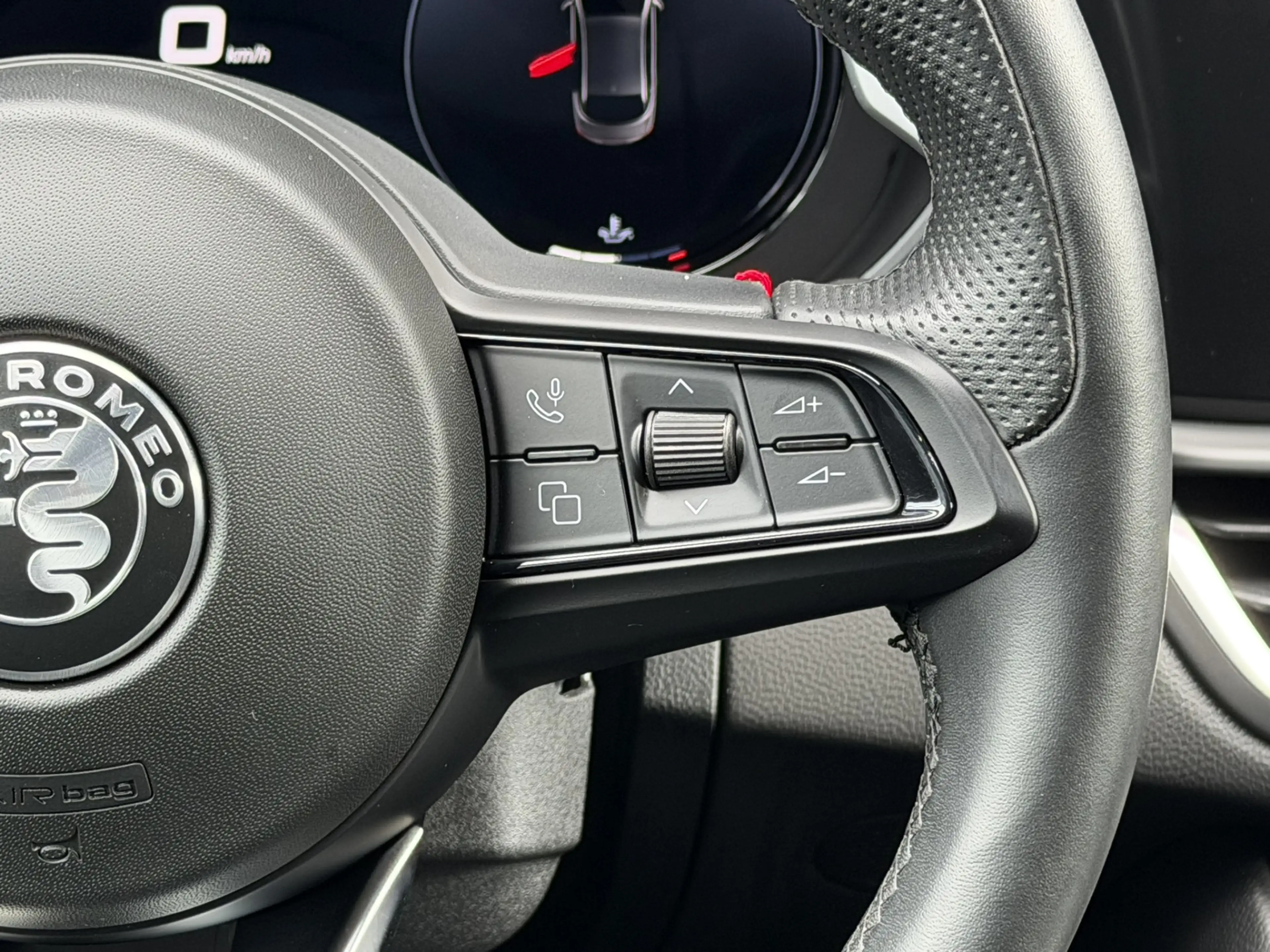 Alfa Romeo Giulia 2.0 T GME AWD Veloce | 19" Velgen | Camera | Navig — photo 22
