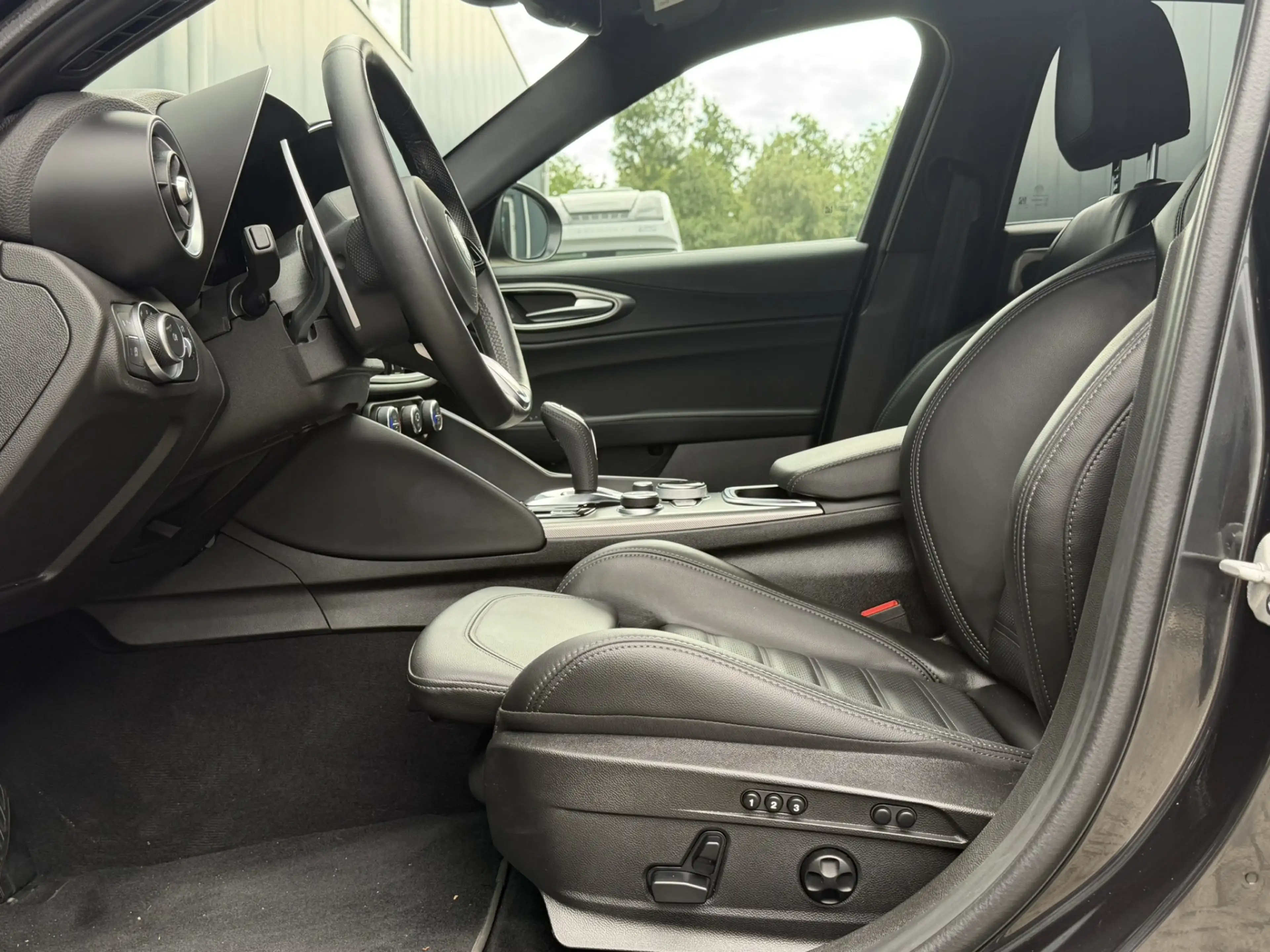 Alfa Romeo Giulia 2.0 T GME AWD Veloce | 19" Velgen | Camera | Navig — photo 15