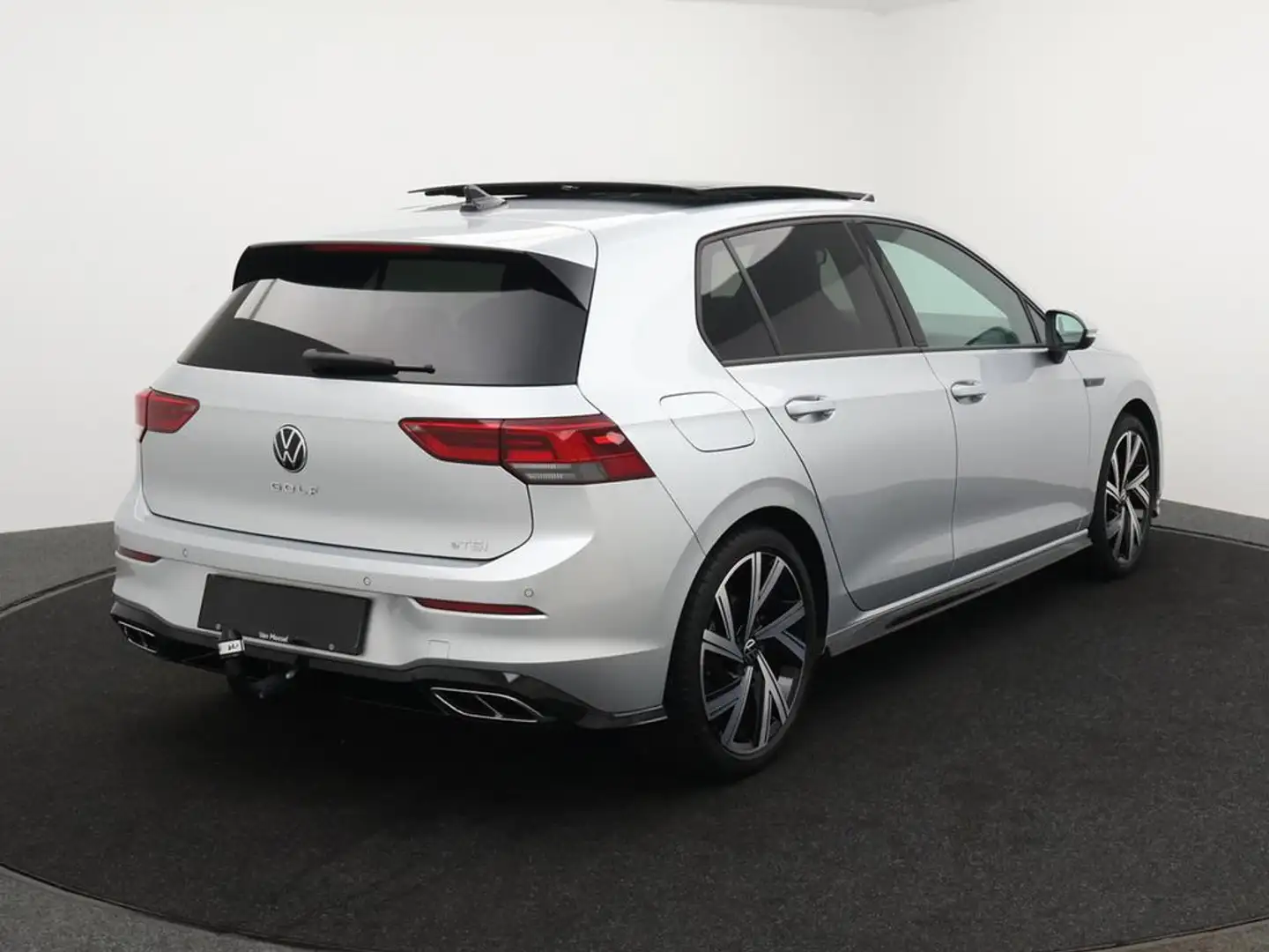 Volkswagen Golf Golf 1.5eTSI 150PK R-Line *AUTOMAAT*PANO DAK*TREKHAAK*NAVI*CRUISE*PDC*ZETELVERWARMING*... Zilver - 2