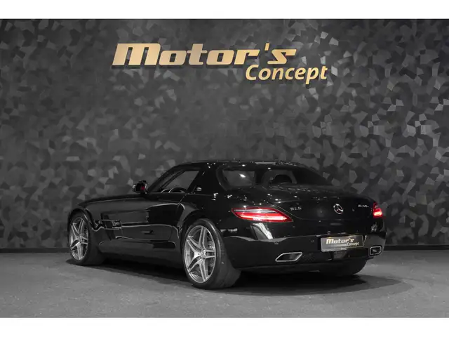 Mercedes-Benz SLS view 7