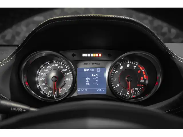 Mercedes-Benz SLS view 12