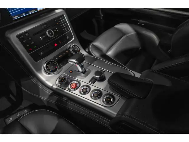 Mercedes-Benz SLS view 13