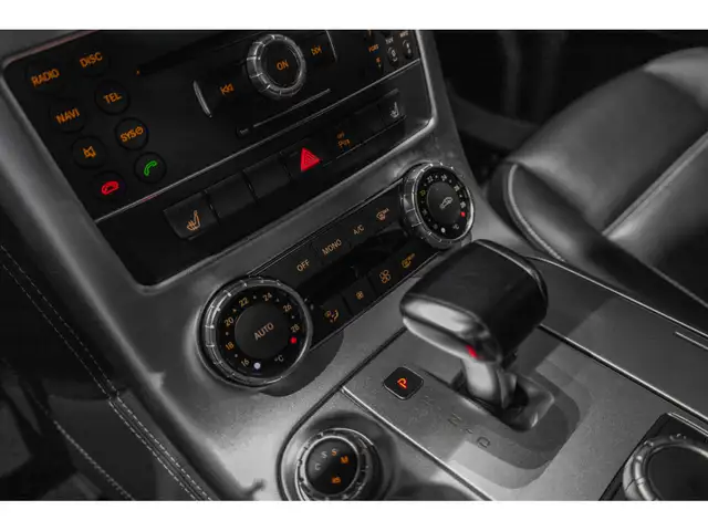 Mercedes-Benz SLS view 15