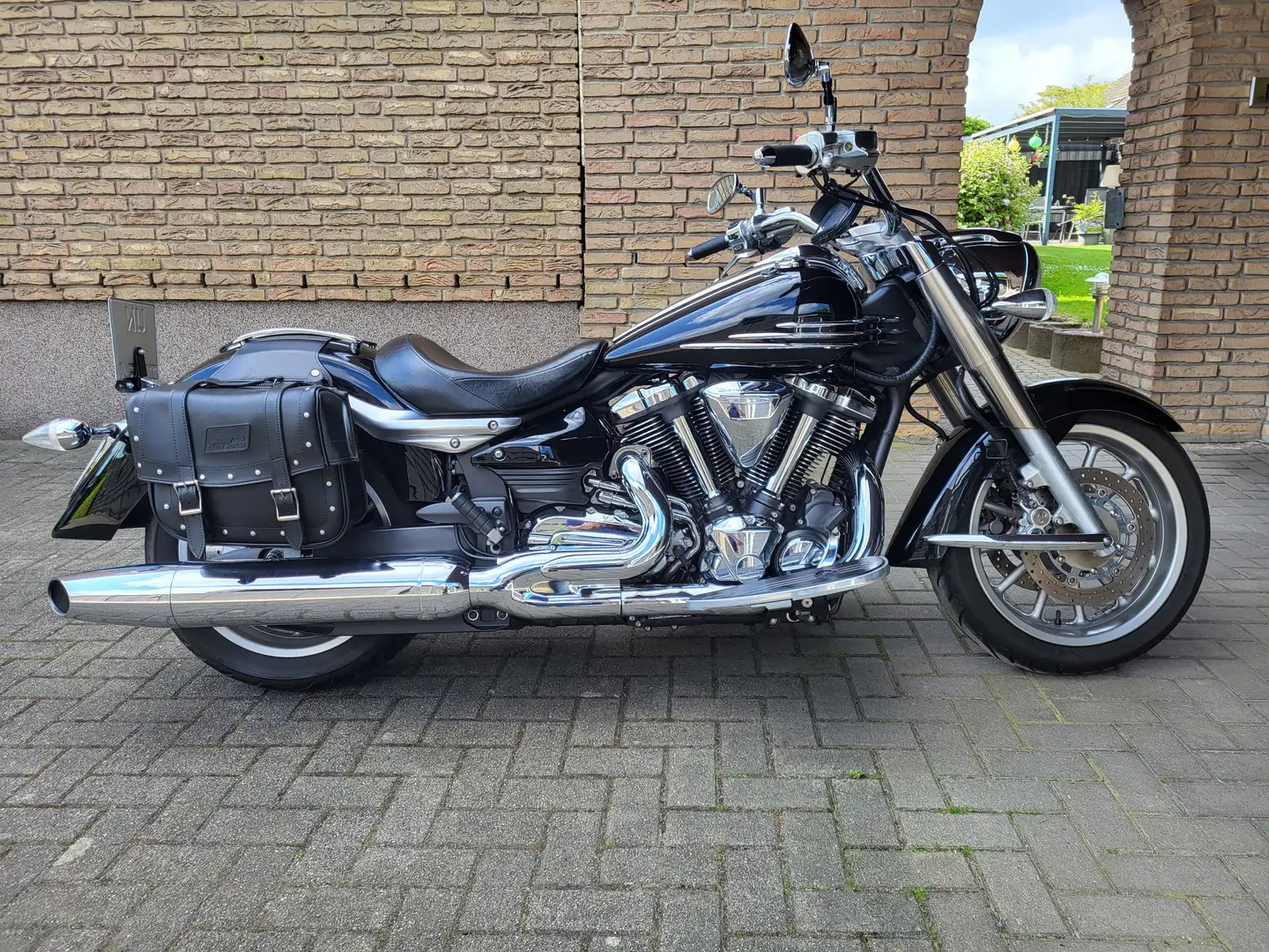 Yamaha XV 1900 Nero - 1