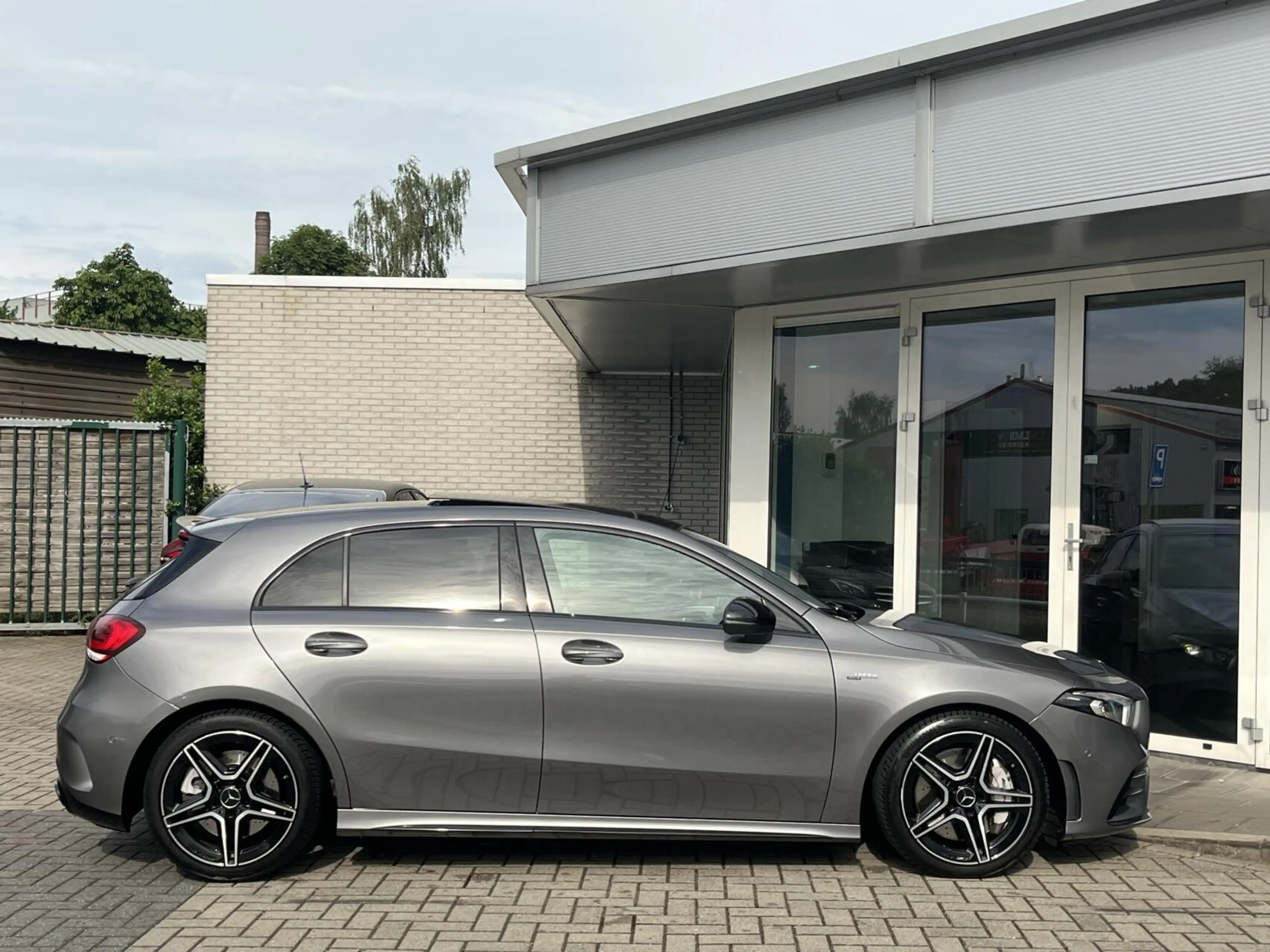 Mercedes-Benz A 35 AMG 4MATIC 306PK BURMESTER+PANO+ACC — photo 3
