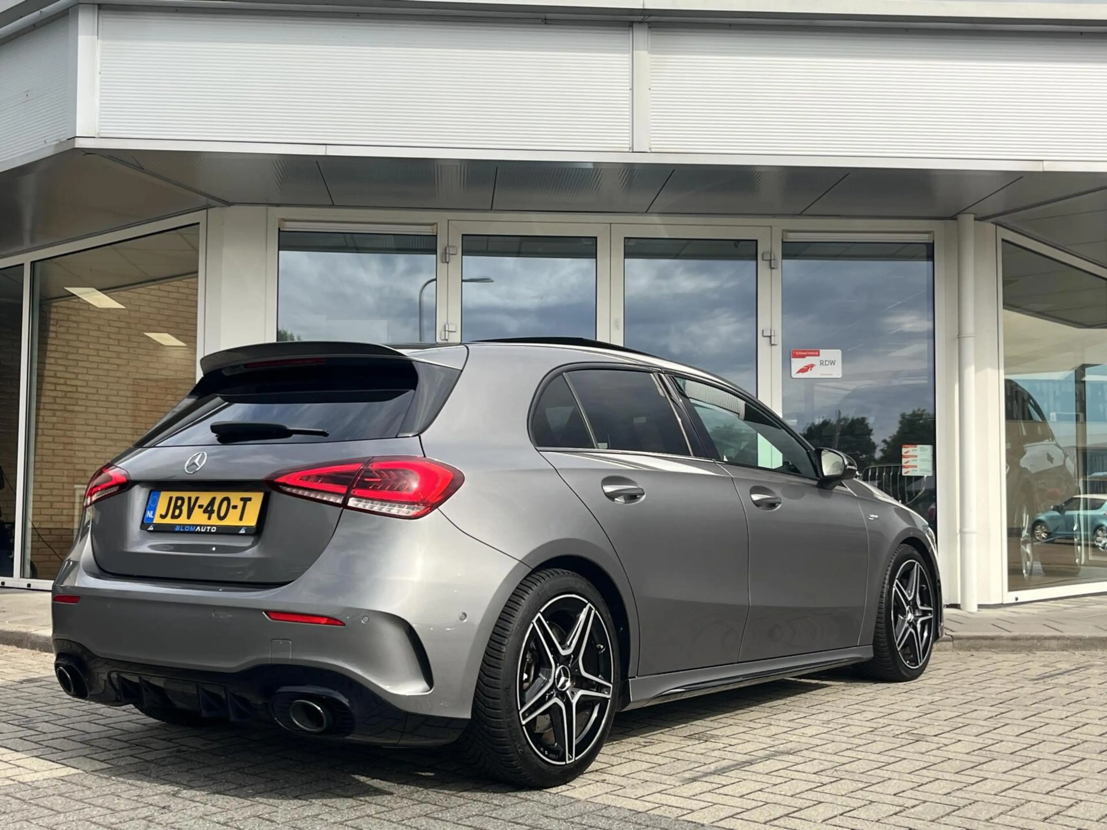 Mercedes-Benz A 35 AMG 4MATIC 306PK BURMESTER+PANO+ACC — photo 5
