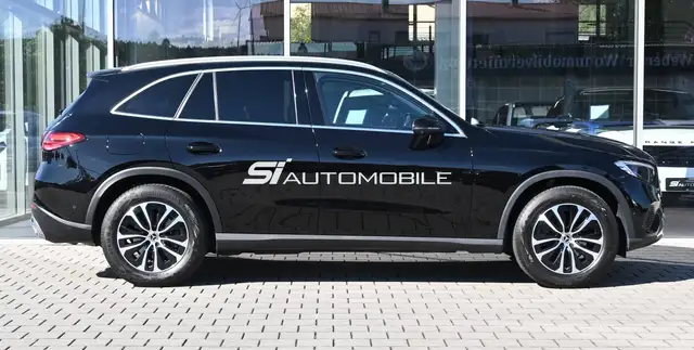 Mercedes-Benz GLC view 6