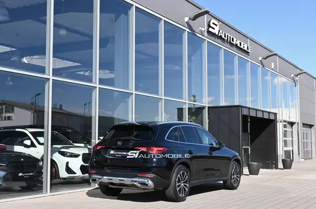 Mercedes-Benz GLC view 5