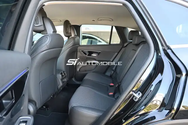Mercedes-Benz GLC view 13