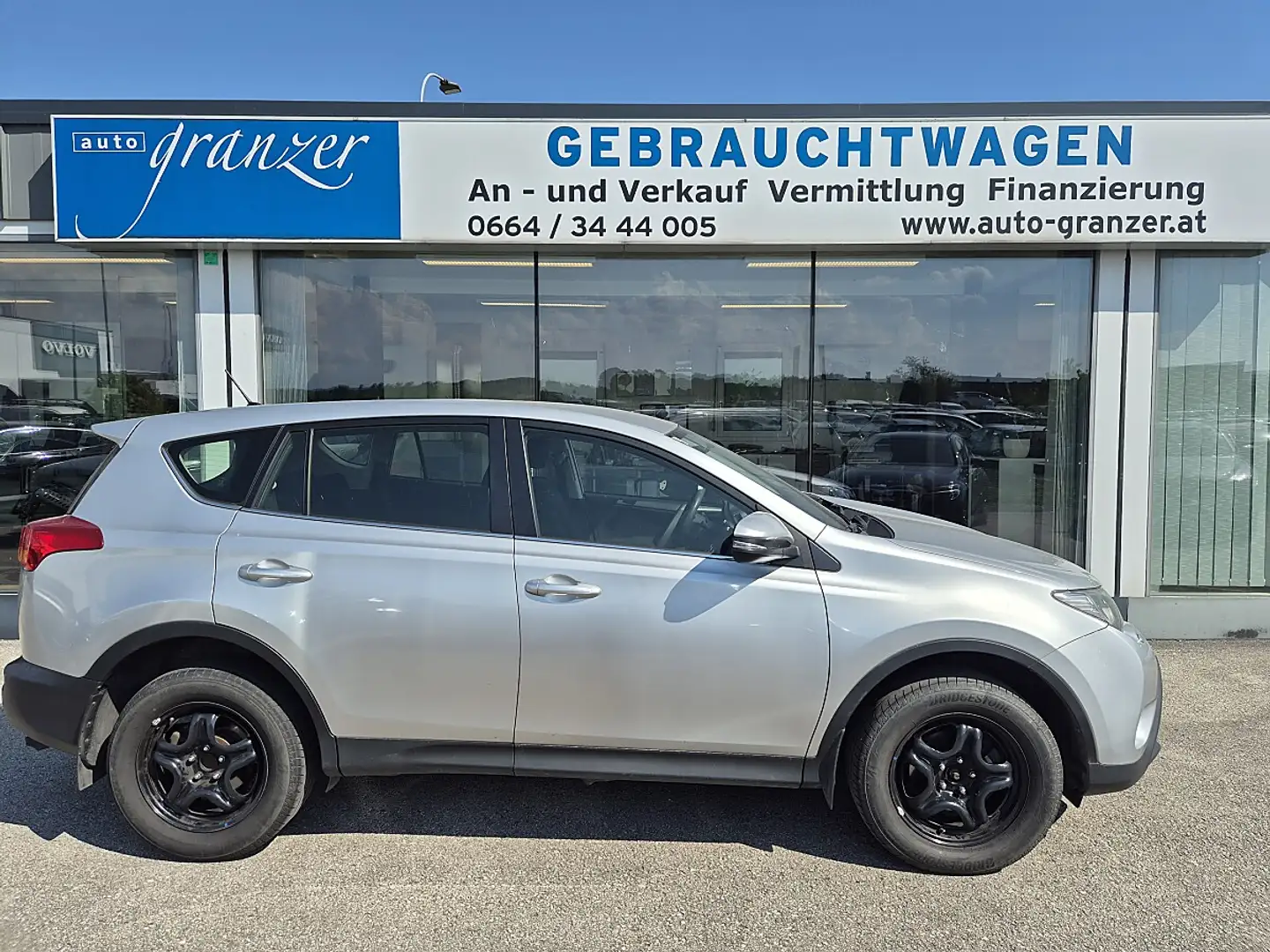Toyota RAV 4 RAV4 2,0 D-4D City 2WD Grau - 1