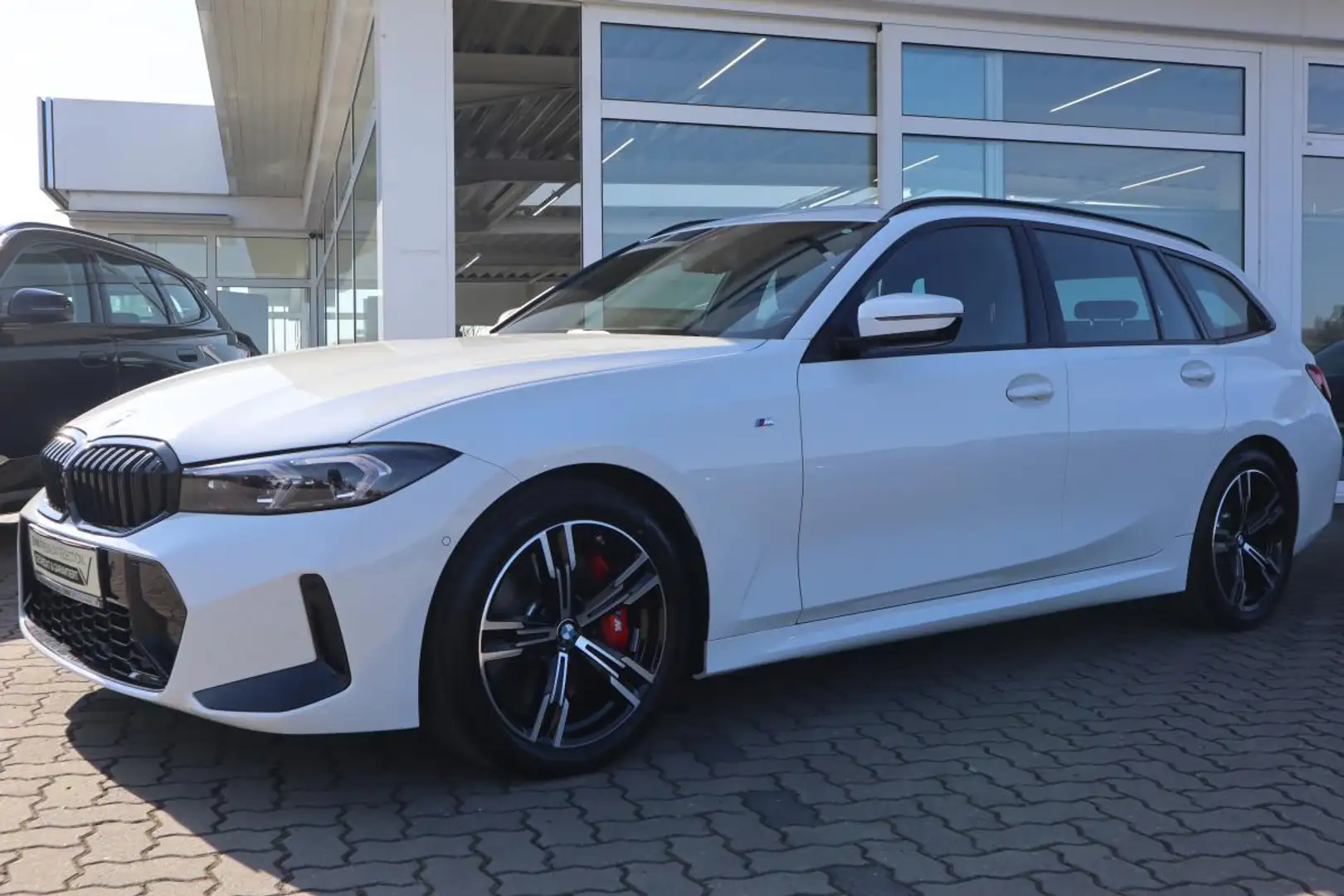 BMW 320 d Touring/M-Sport Pro/360°/Head-Up/Adapt.LED-SW/Ko Weiß - 1