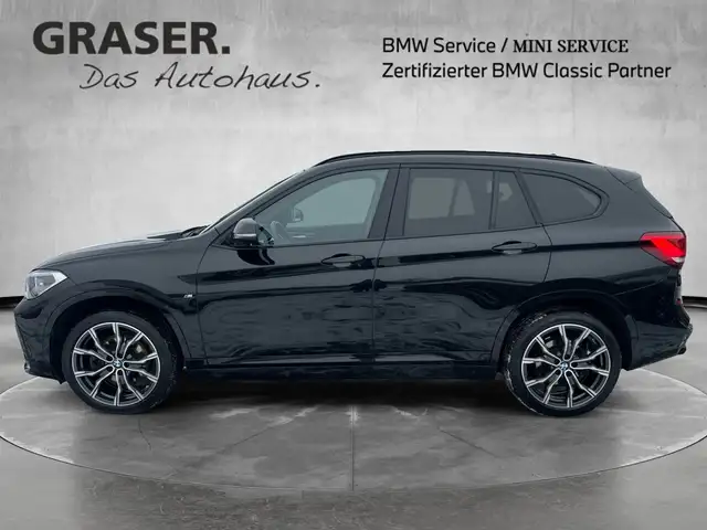 BMW X1 view 3