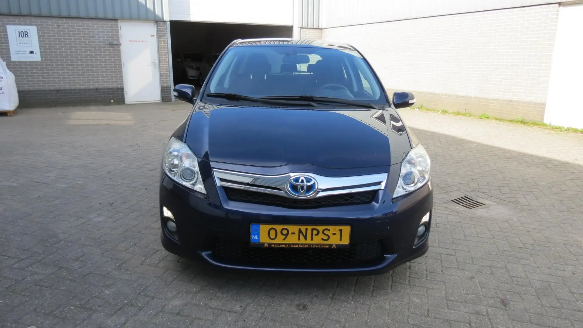 Toyota Auris 1.8 Full Hybrid Dynamic Blauw - 2