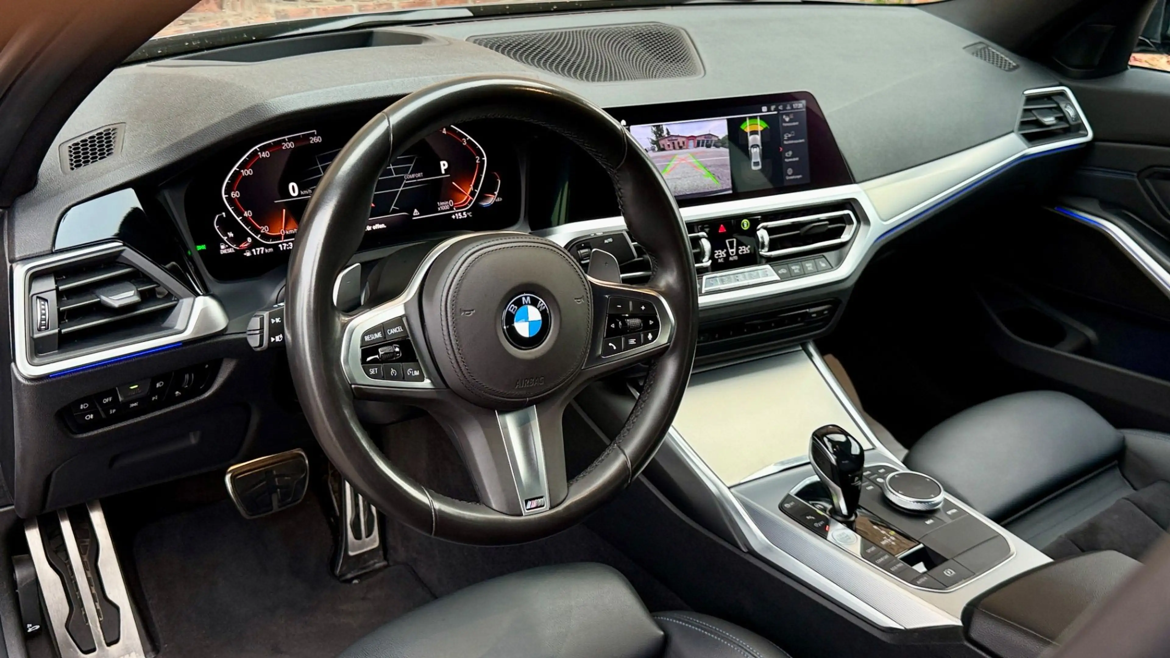 BMW 330 d xDrive M-Paket *Viele-Extras +Servicegepflegt A — photo 12