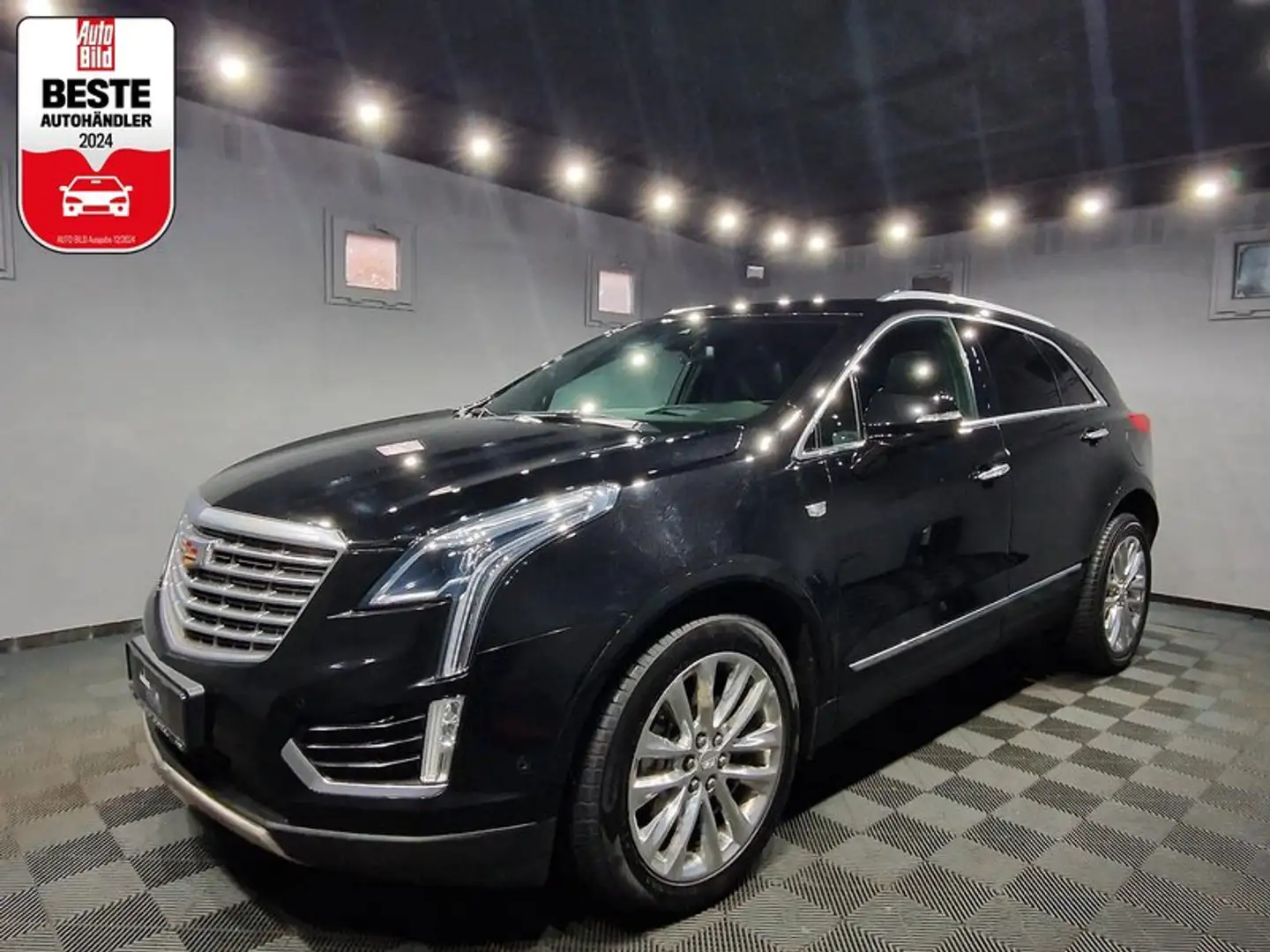 Cadillac XT5 Platinum AWD|AUTOM|LEDER|PANO|LED|NAVI|R-CAM Schwarz - 1